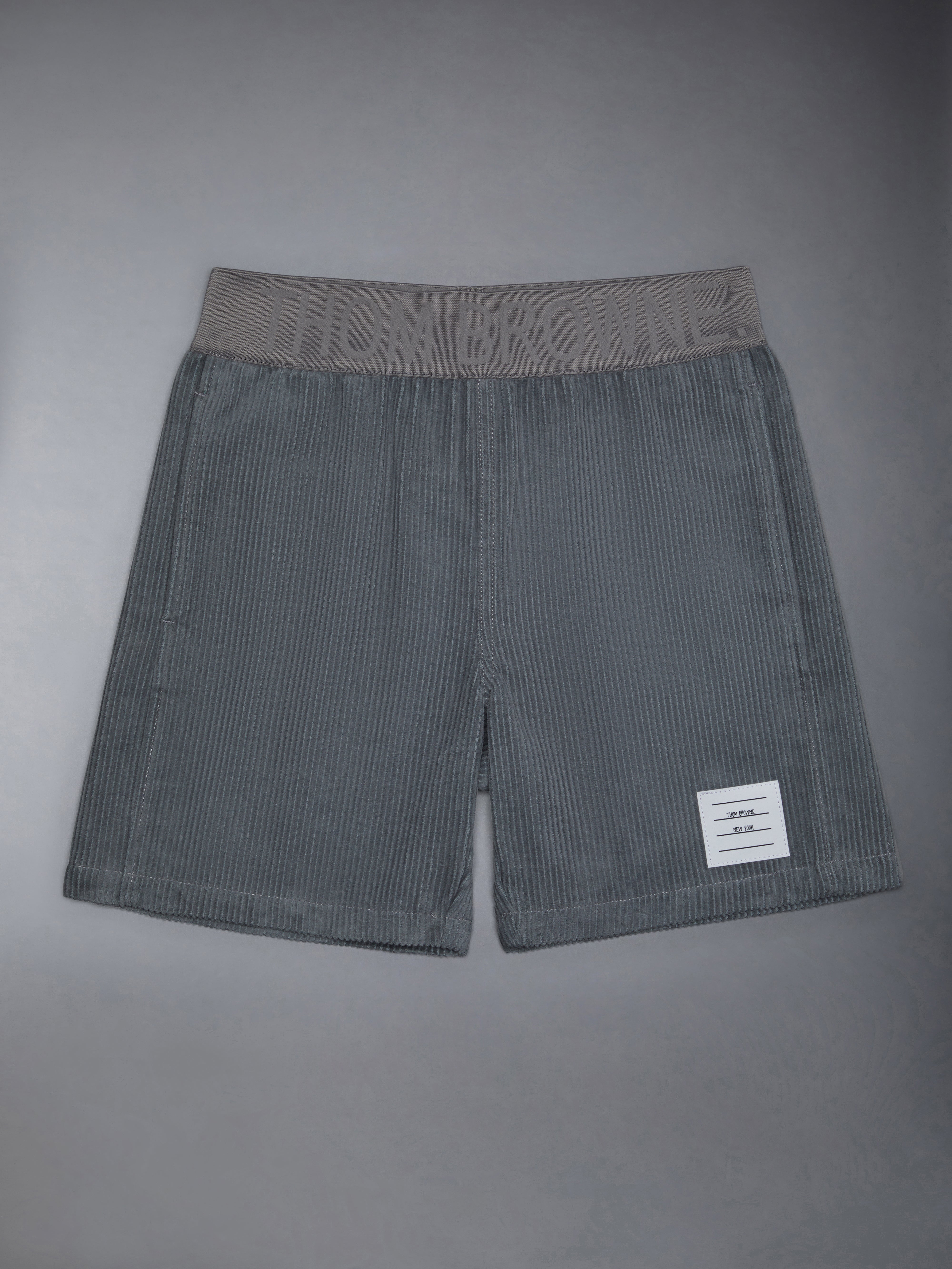 Thom Browne グレーショーツ KTC018U-F0220-035_V1.jpg?v=