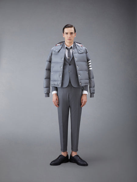 MATTE FINISH NYLON DOWN FILL 4-BAR DETACHABLE HOOD BOMBER