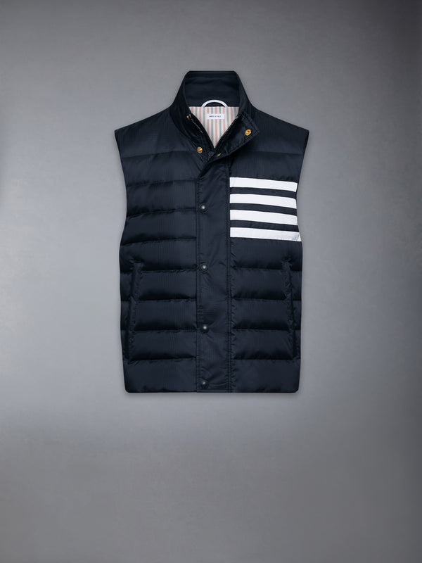 SHINY RIPSTOP LIGHTWEIGHT DOWN FILLED 4-BAR VEST - featured image