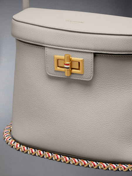 SOFT PEBBLE GRAIN BOX BAG OFF WHITE