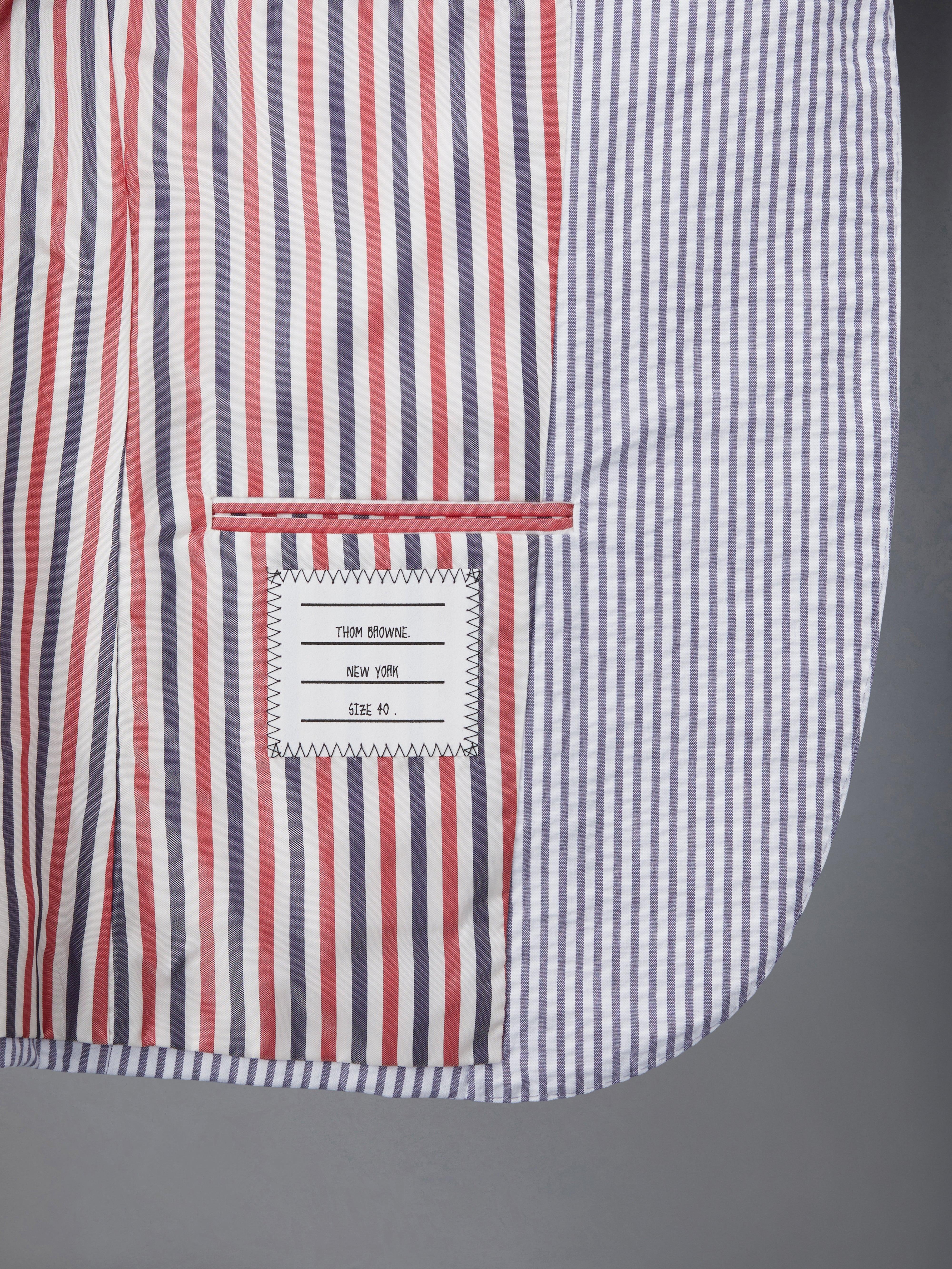 シアサッカー スリムフィット スポーツコート | Thom Browne シアサッカー スリムフィット スポーツコート | Thom Browne