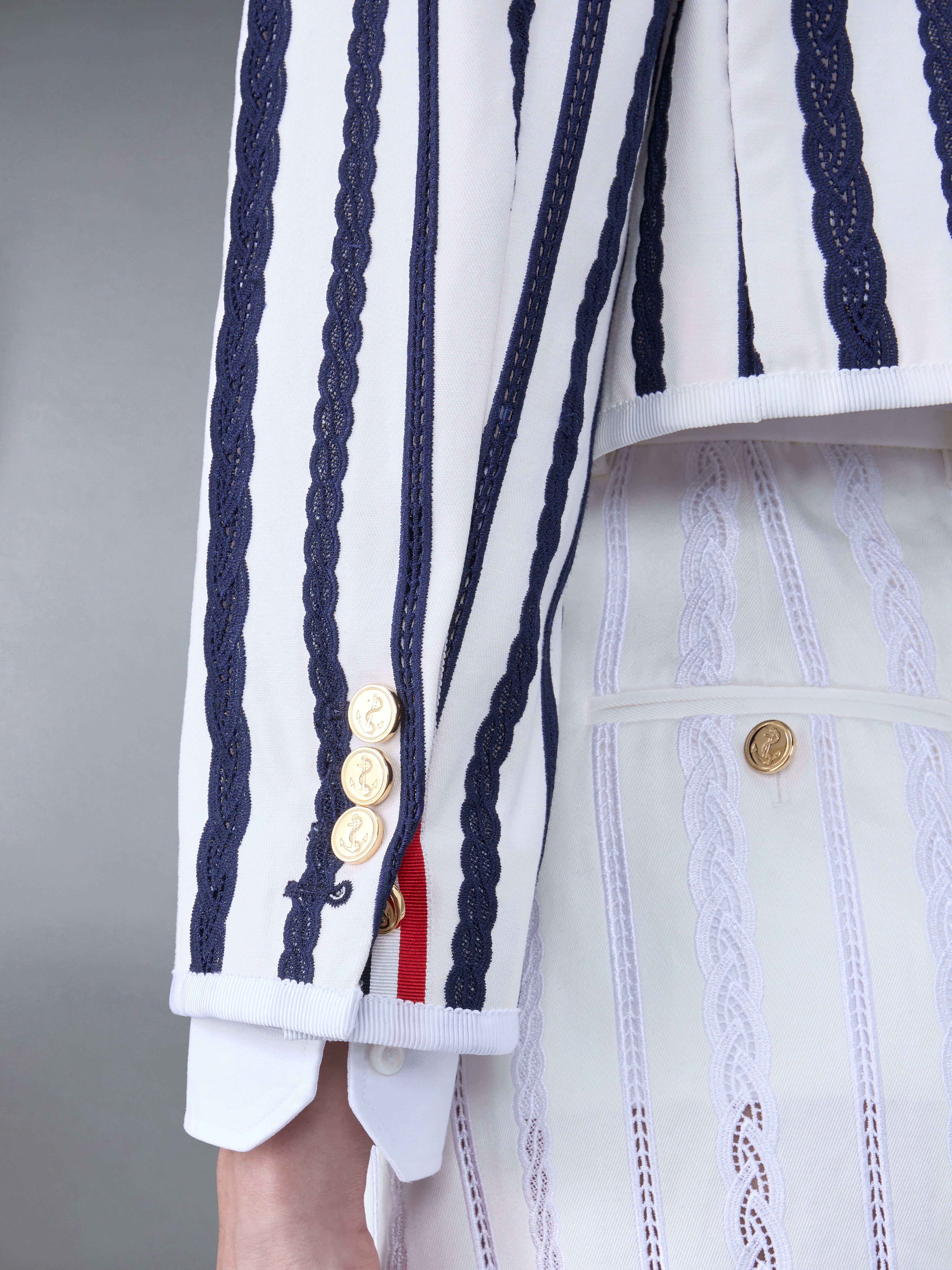 コットンツイル ボックスプリーツジャケット | Thom Browne