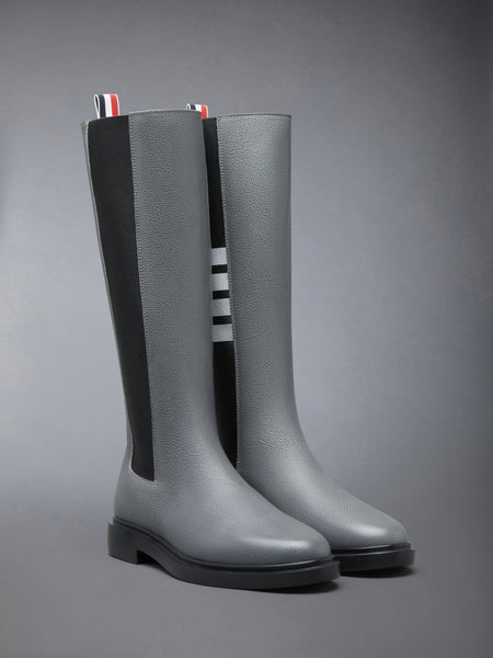 PEBBLE GRAIN 4-BAR KNEE HIGH CHELSEA BOOT 다크 그레이