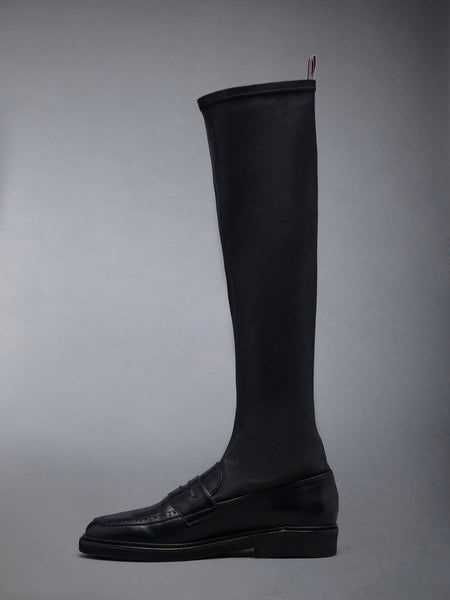 ストレッチ ヴィテッロ カーフ マイクロソール ニーハイ ペニーローファーブーツ 黒
