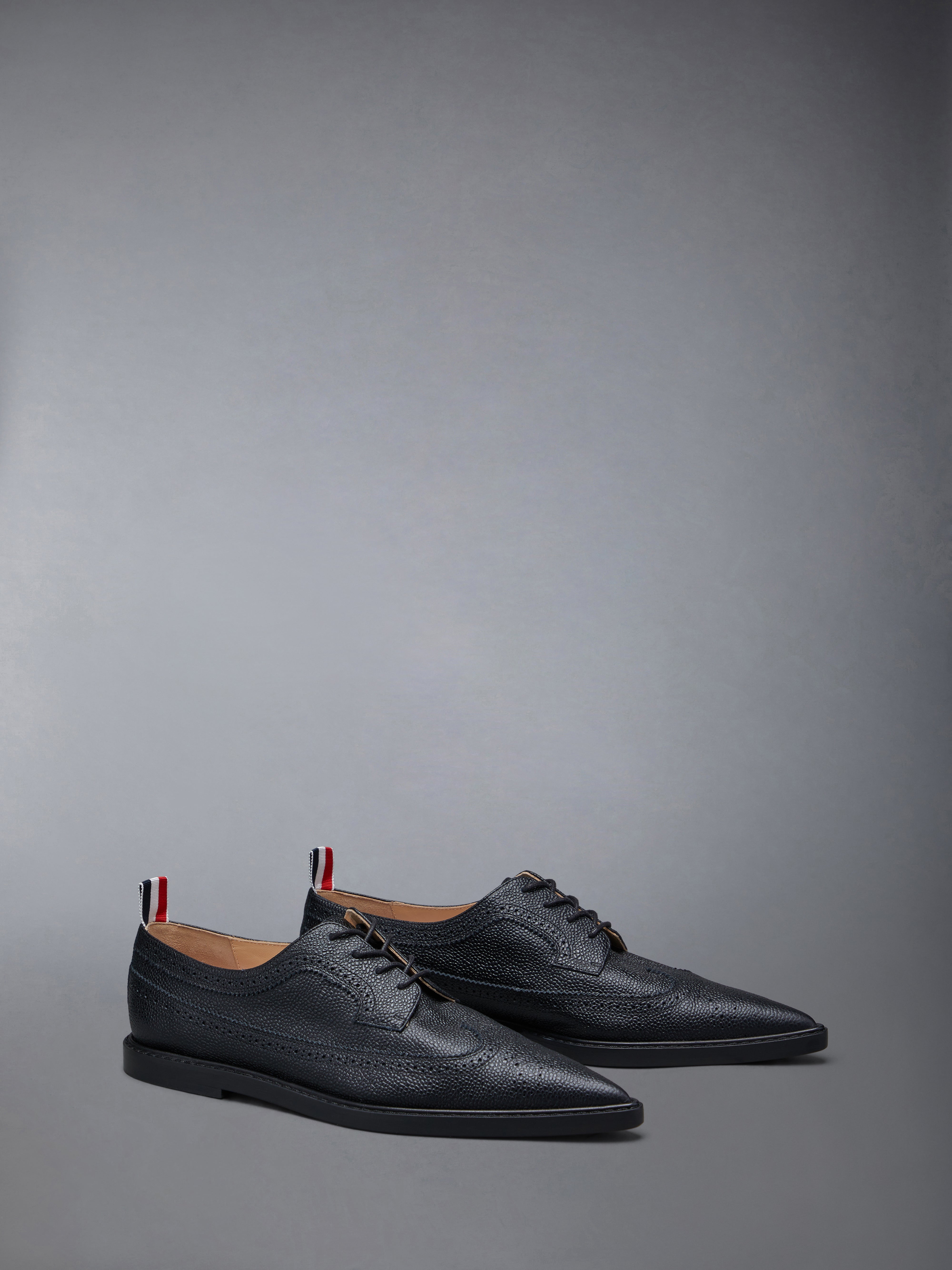 ペブルグレイン ロングウィング ポインテッド ブローグ | Thom Browne ペブルグレイン ロングウィング ポインテッド ブローグ | Thom Browne