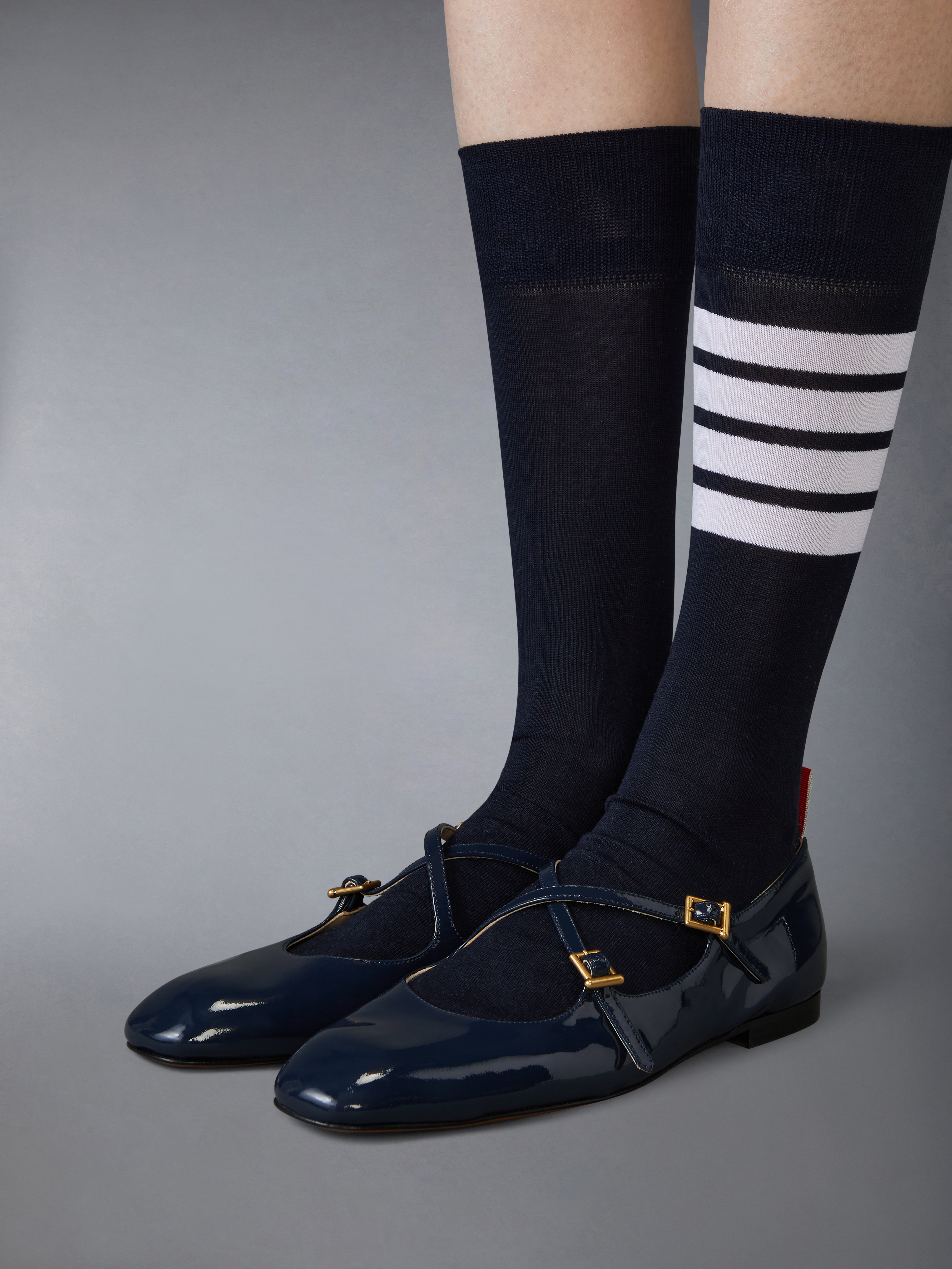 フラットシューズ THOM BROWNE FFF135A 00216 133 Ballerinas Grey Flats Criss Cross Thom John Ballerina | Thom Browne