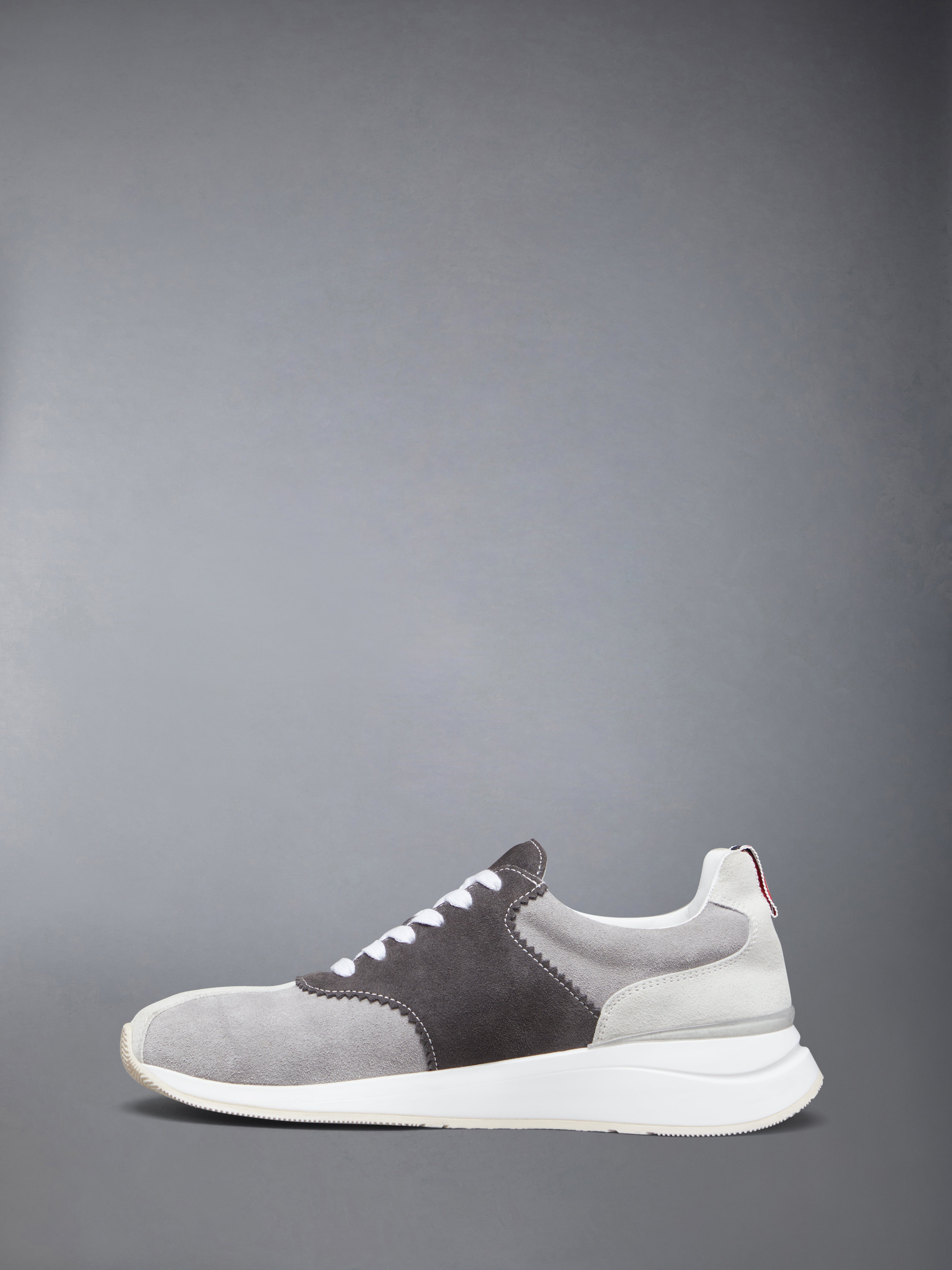 THOM BROWNE正規品関税込みスエード テック ランナー スニーカー Suede Sprinter Sneakers | Thom Browne