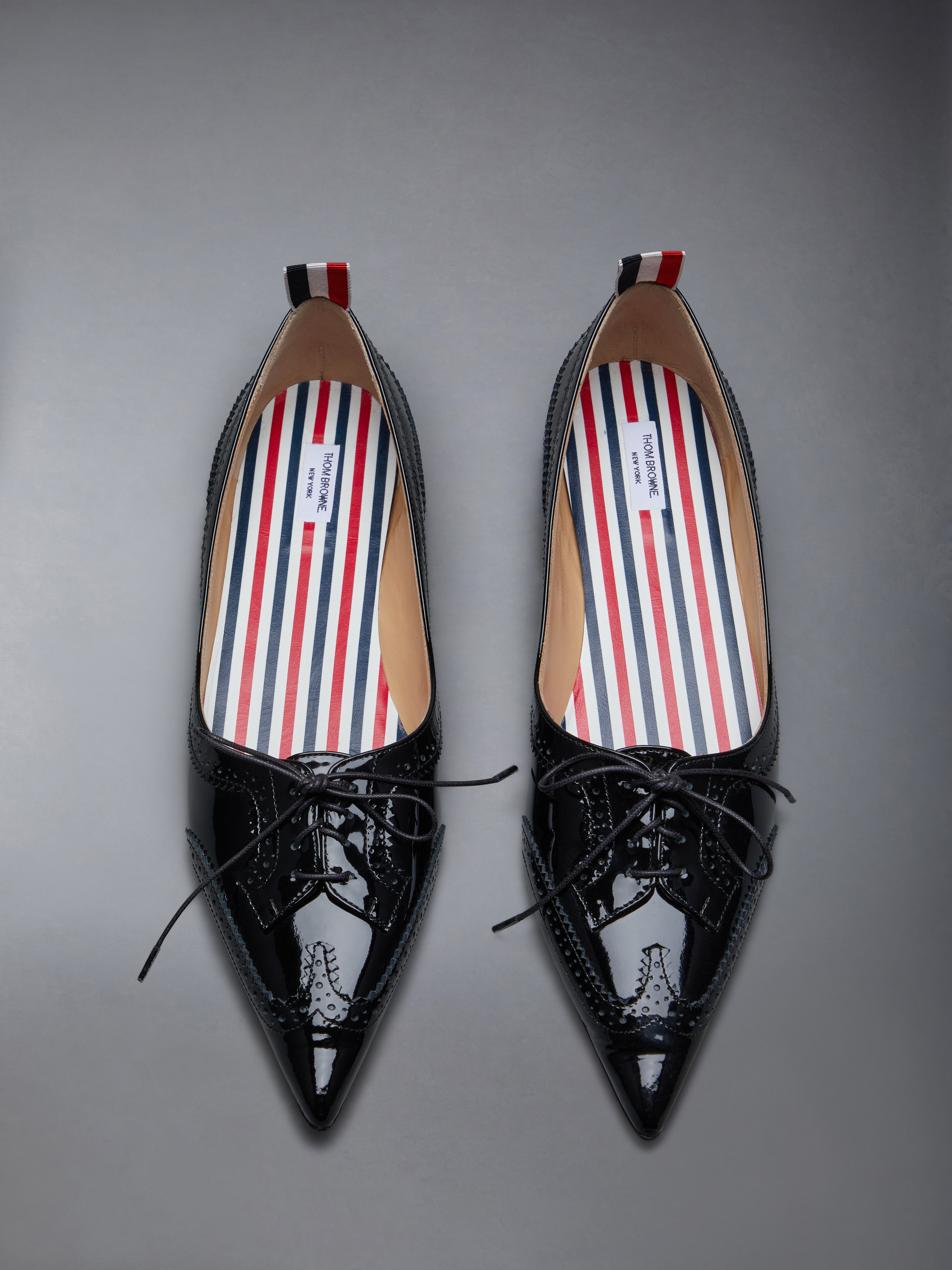 フラットシューズ THOM BROWNE FFF135A 00216 133 Ballerinas Grey Flats Criss Cross Thom John Ballerina | Thom Browne