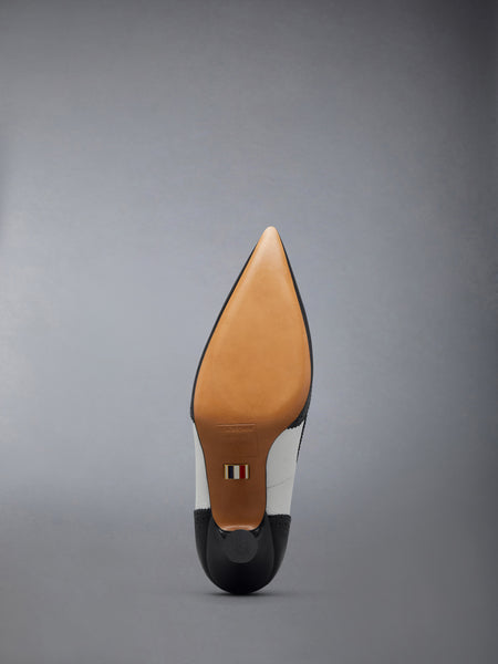 PEBBLE GRAIN WINGTIP PUMP 90MM BLK/WHT