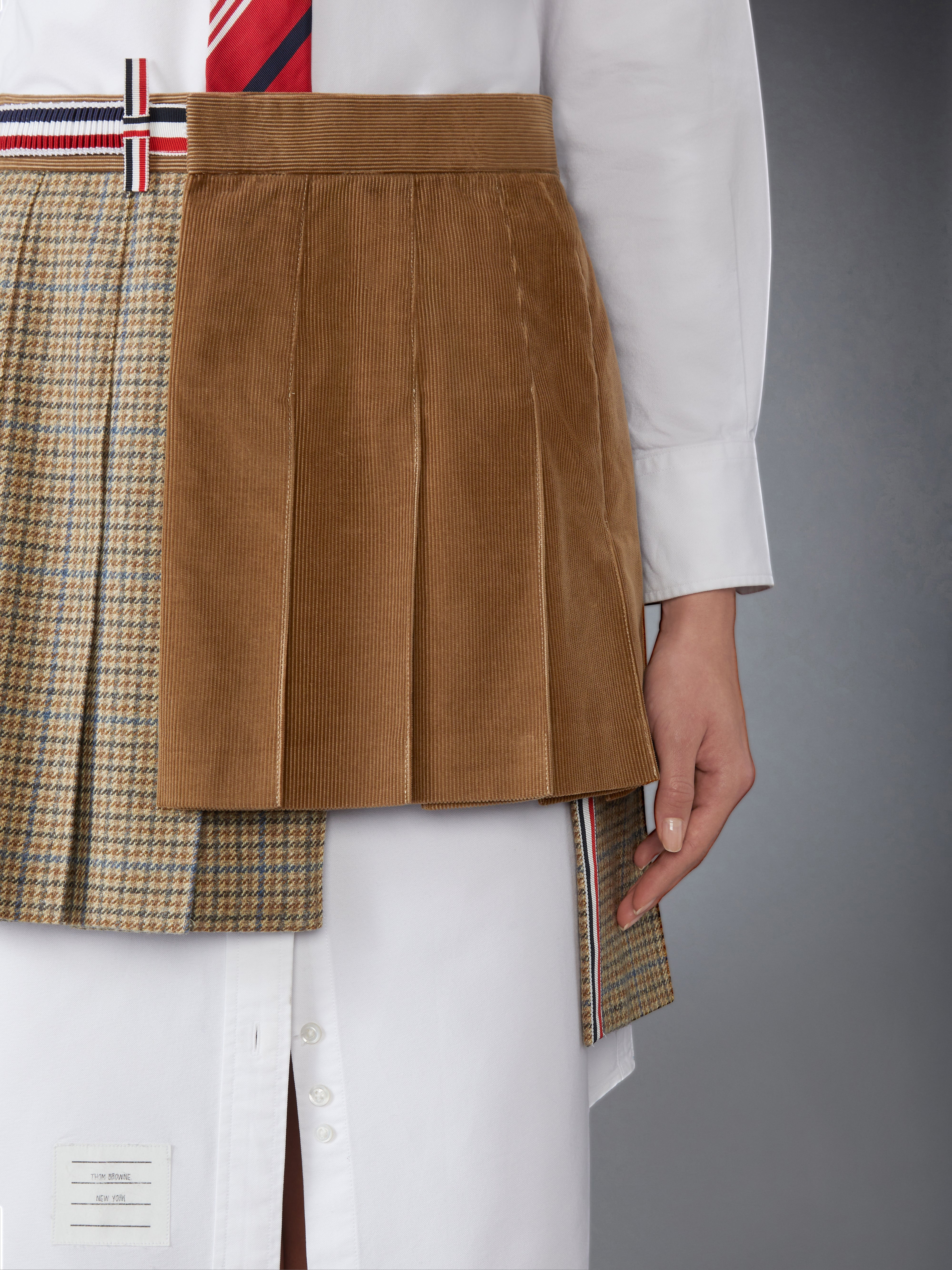 ミニスカート THOM BROWNE WRAP MINI SKIRT IN TWEED AND CORDUROY THOM BROWNE - Women Mini Wrap Pleated Skirt – Atelier New York