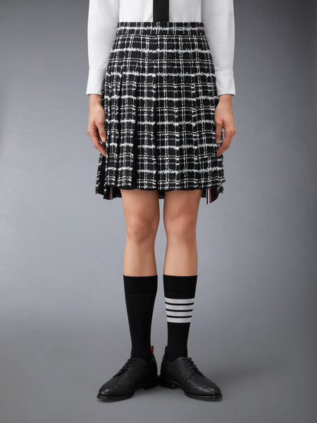 RIBBON TWEED PLEATED SKIRT WITH FRAY EDGE BLACK