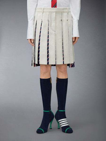 DENIM LOW RISE PLEATED SKIRT WHITE