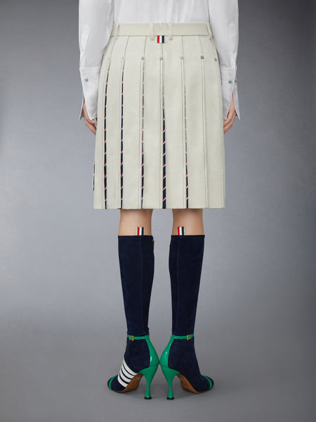 DENIM LOW RISE PLEATED SKIRT WHITE