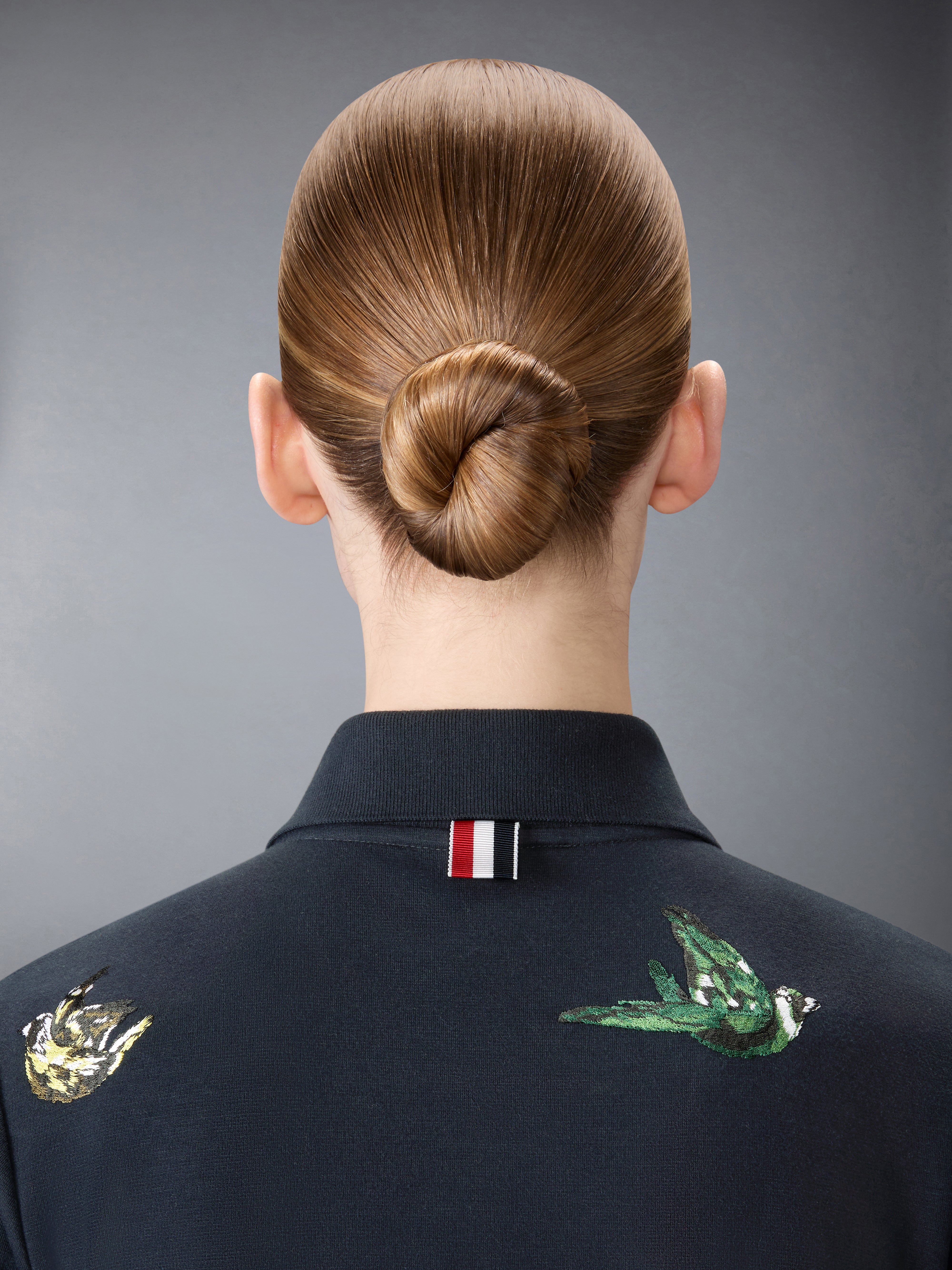Y1055 gfc GNR7-200 Satin TSB QM アウトレット Satin Stitch Bird Embroidery Polo | Thom Browne