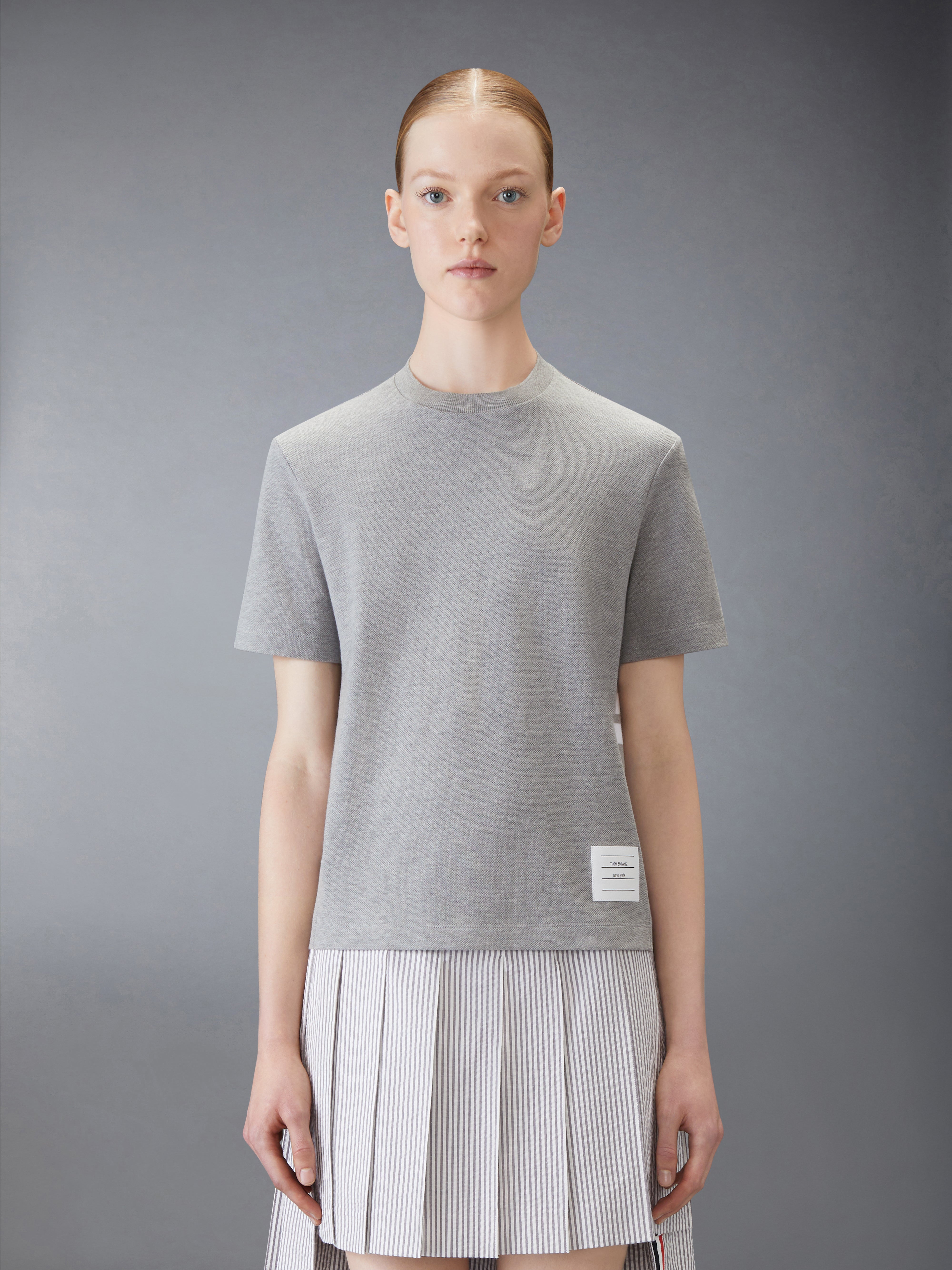 THOM BROWNE シンプルで映えるロゴ入り☆ 4BAR Tシャツ thom-browne-4bar-