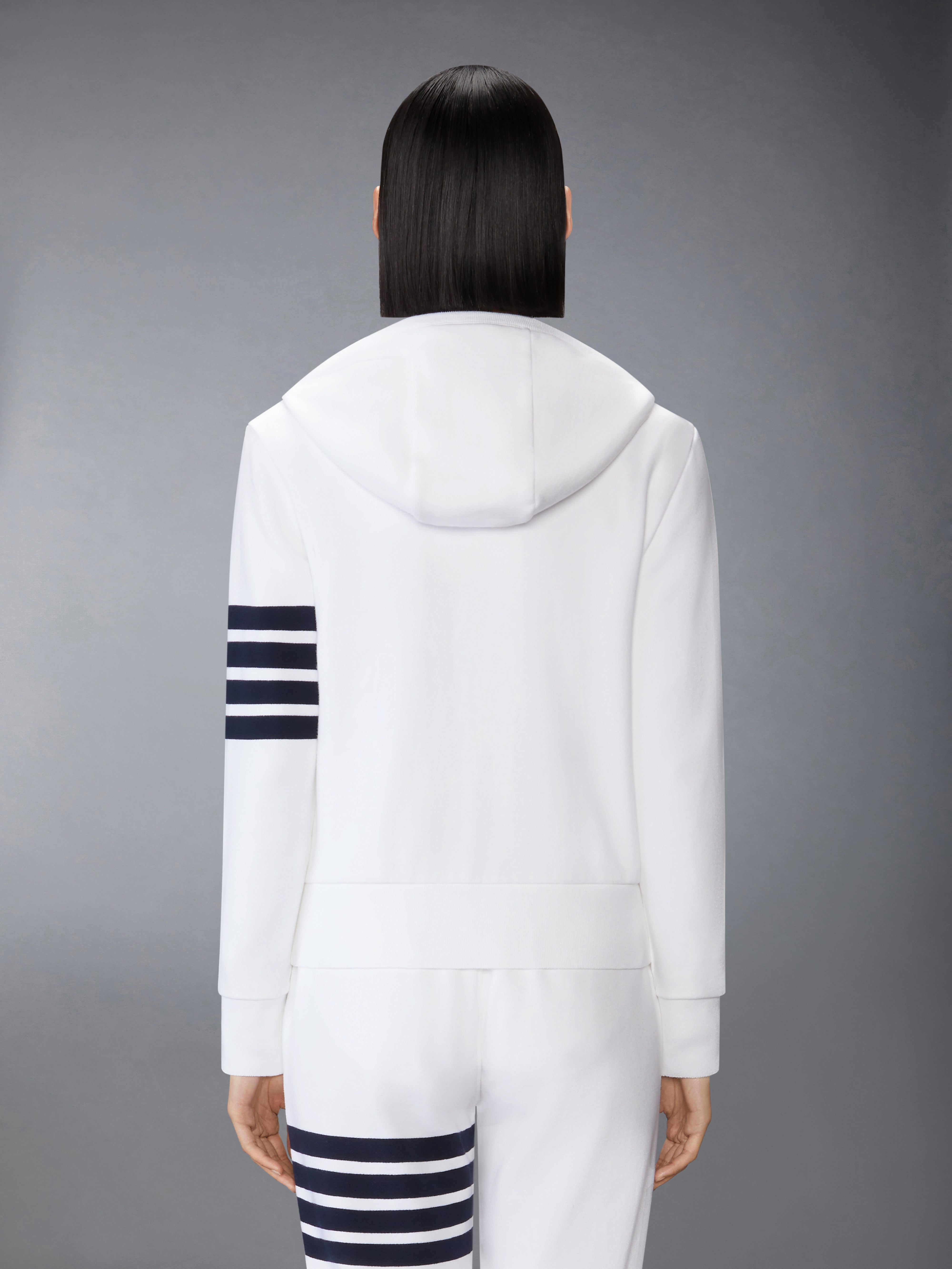 THOM BROWNE フード付きホワイトジャケット　120 Classic Loopback 4-Bar Zip Up Hoodie | Thom Browne