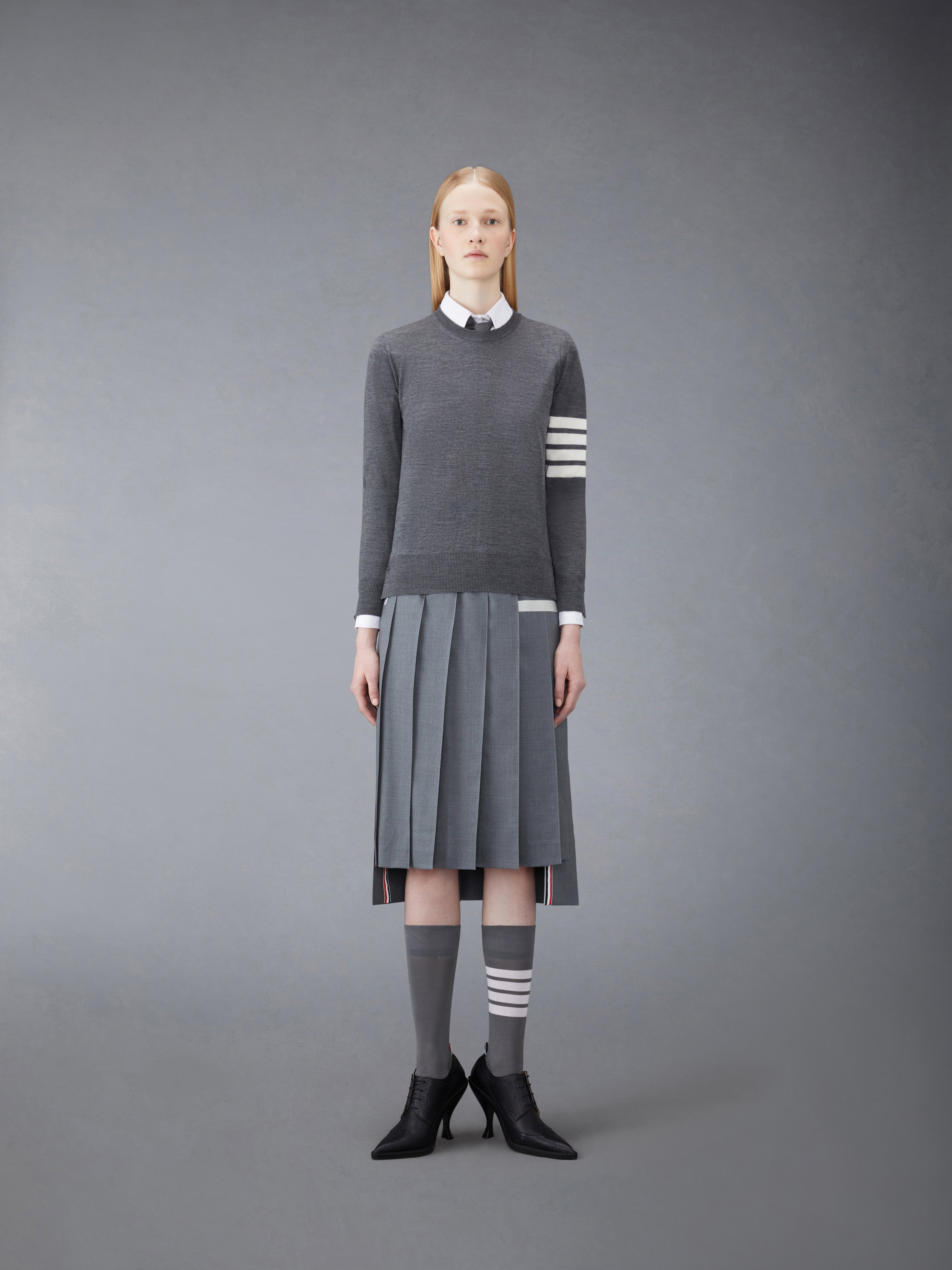 ネイビーのTHOM BROWNE製パーカー 4bar ウール 4BAR リラックスフィット プルオーバー | Thom Browne
