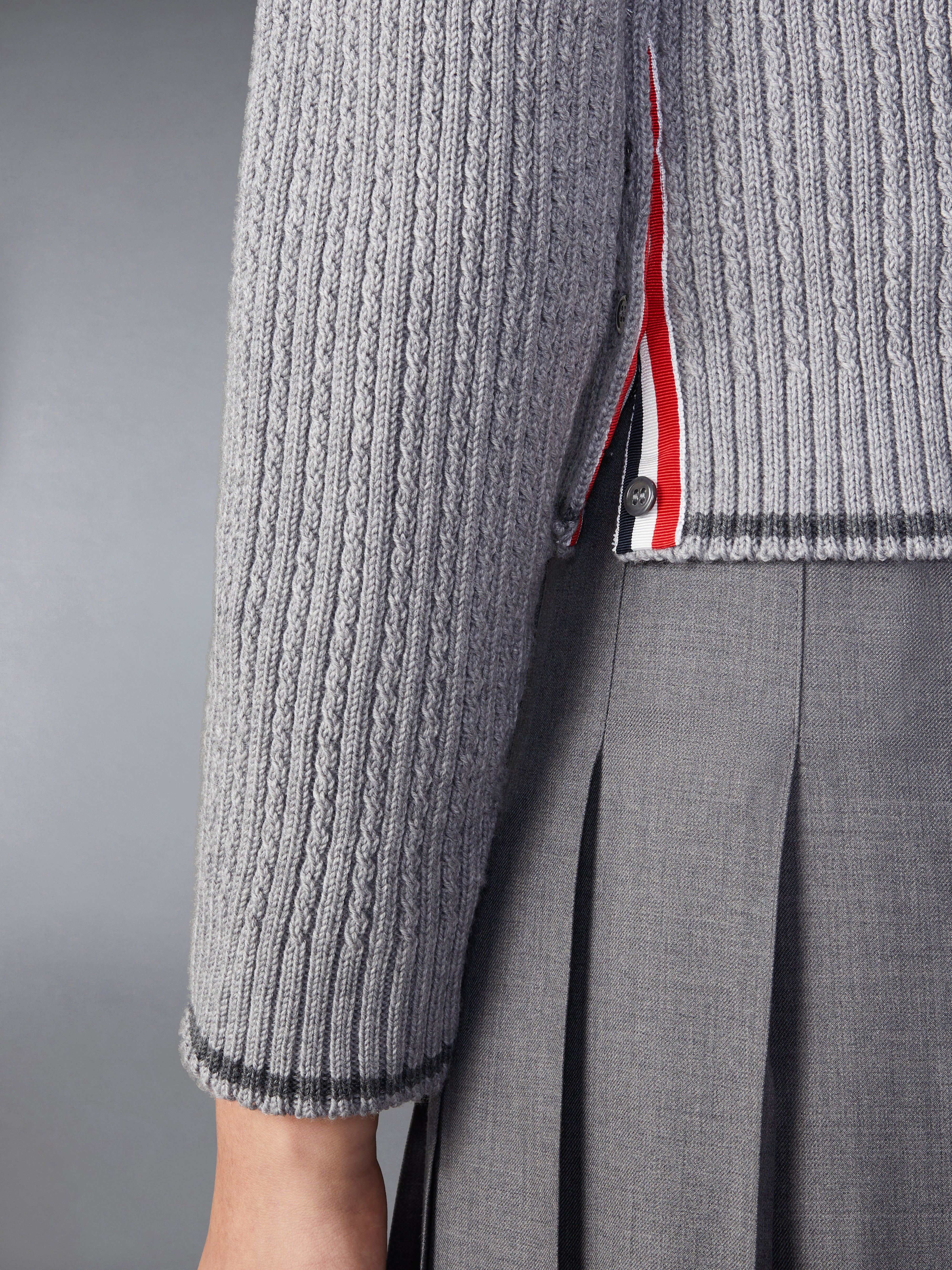 メリノウール 4BAR クロップドケーブルプルオーバー | Thom Browne