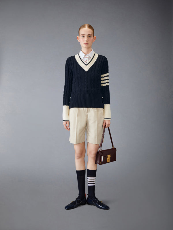 CLASSIC MERINO WOOL V NECK PULLOVER