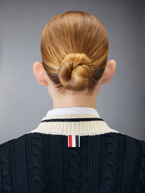 CLASSIC MERINO WOOL V NECK PULLOVER