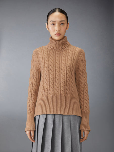 CLASSIC CASHMERE CABLE TURTLE NECK CAMEL