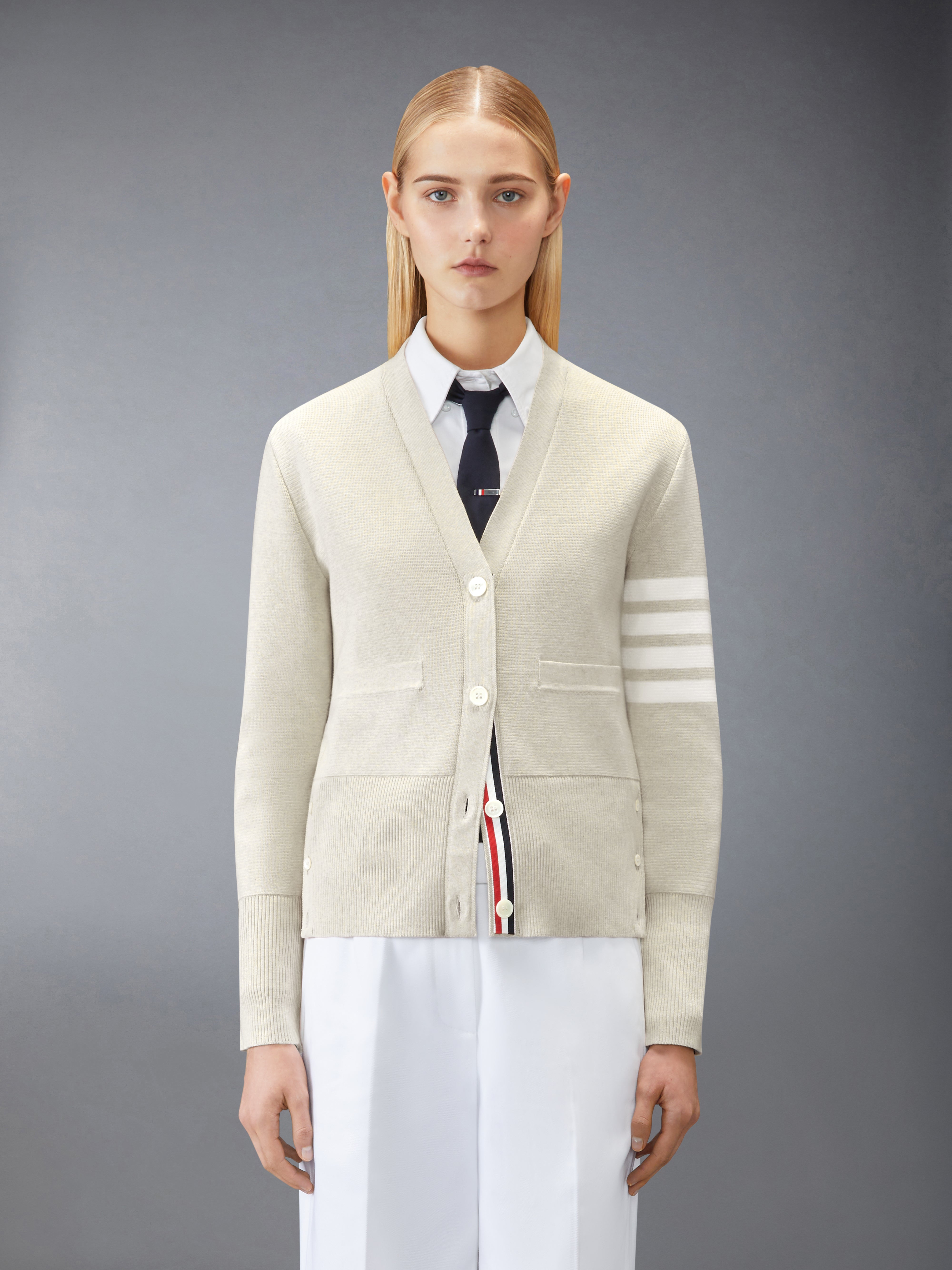 最終値下げ【THOM BROWNE】 カーディガン Merino Wool 4-Bar Classic V-Neck Cardigan | Thom Browne