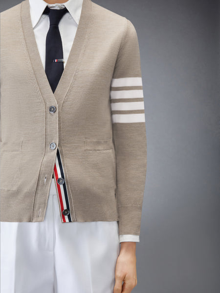 MERINO WOOL 4-BAR RELAXED FIT V-NECK CARDIGAN MED BROWN