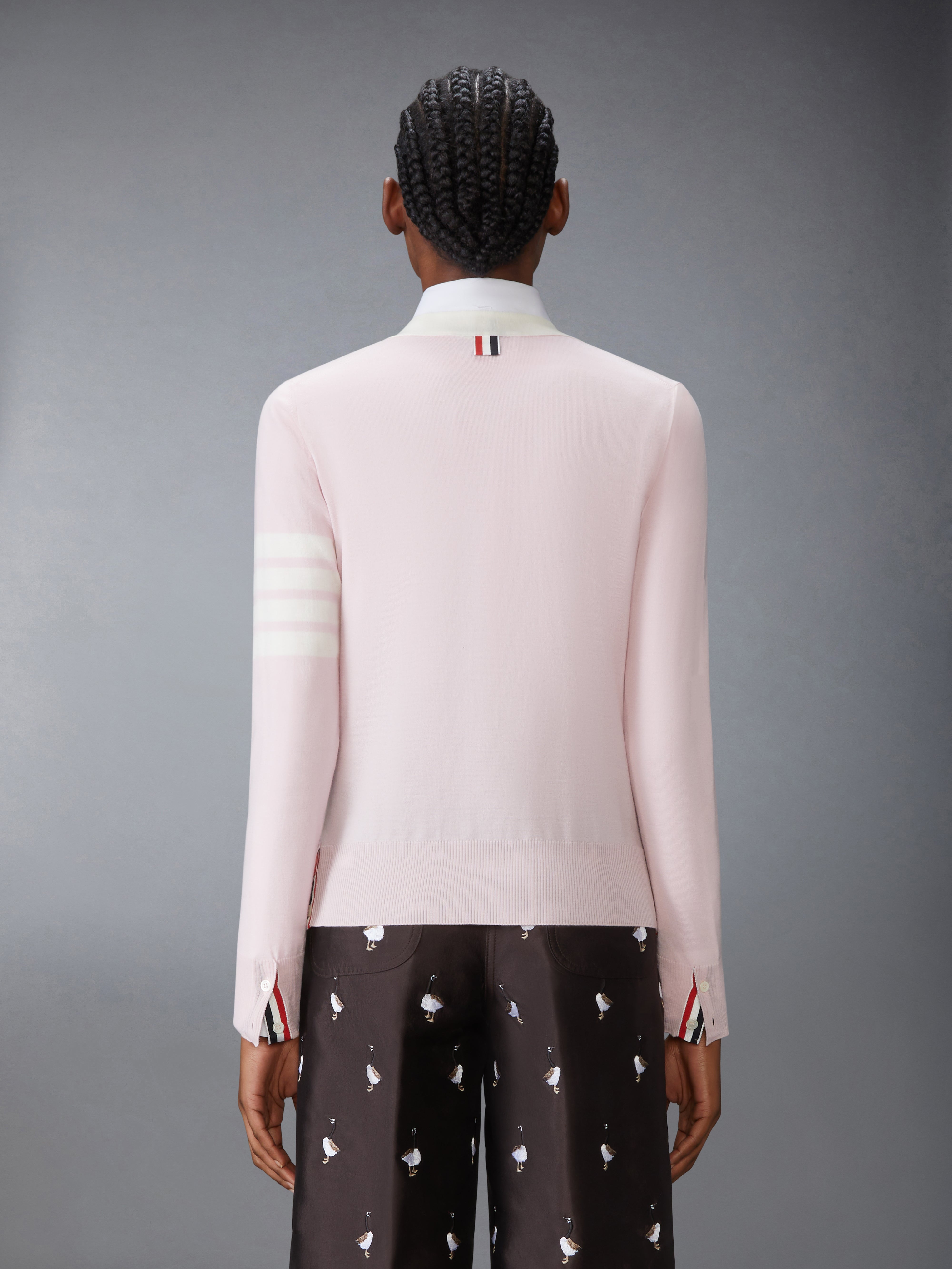 THOM BROWNE ピンク Vネック カーディガン サイズ4 THOM BROWNE ピンク Vネック カーディガン サイズ4