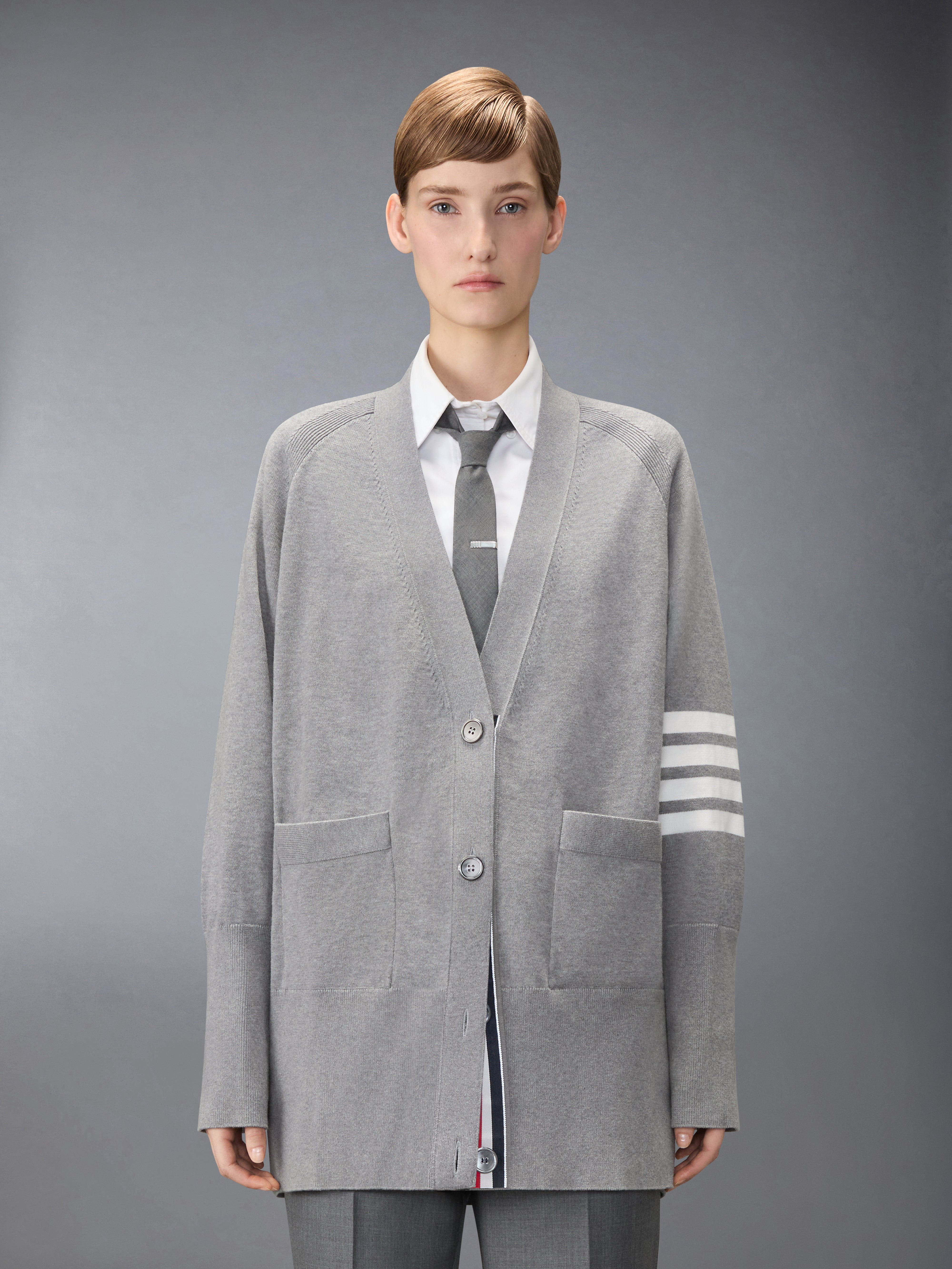 ジャージーステッチ 4BAR オーバーサイズ カーディガン | Thom Browne