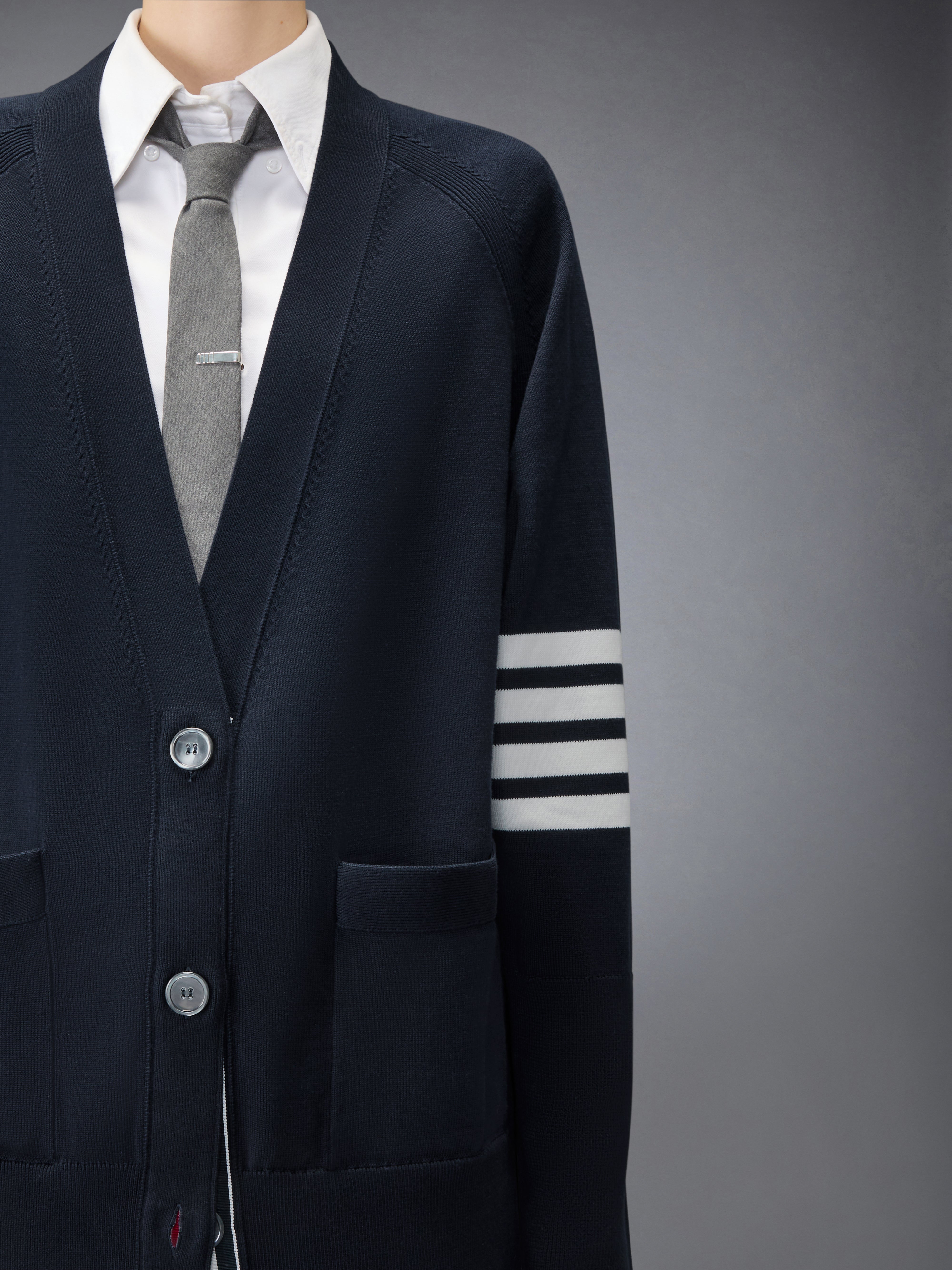 ジャージーステッチ 4BAR オーバーサイズ カーディガン | Thom Browne