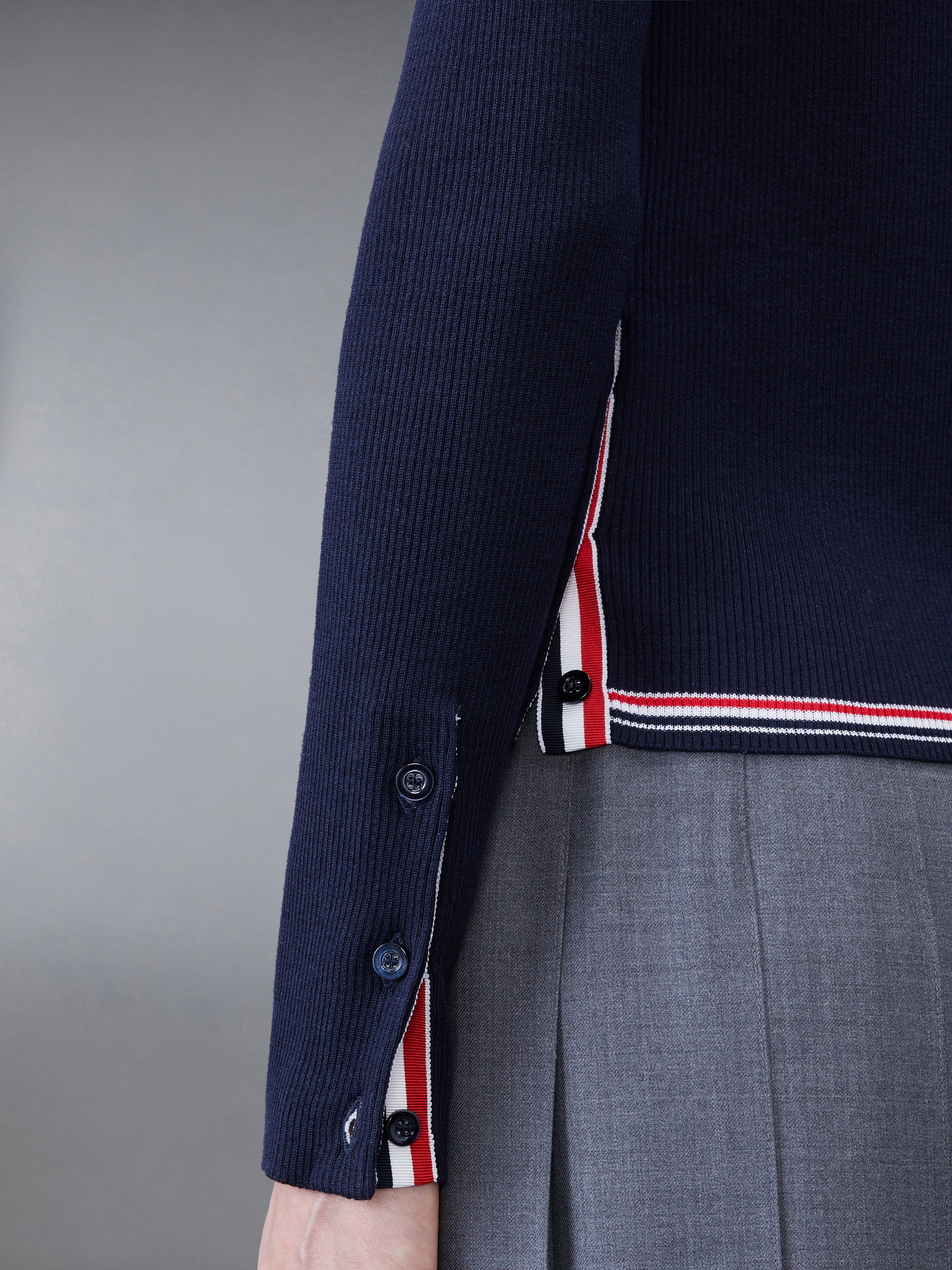 ウールシルクリブストライプネクタイVネックカーディガン | Thom Browne