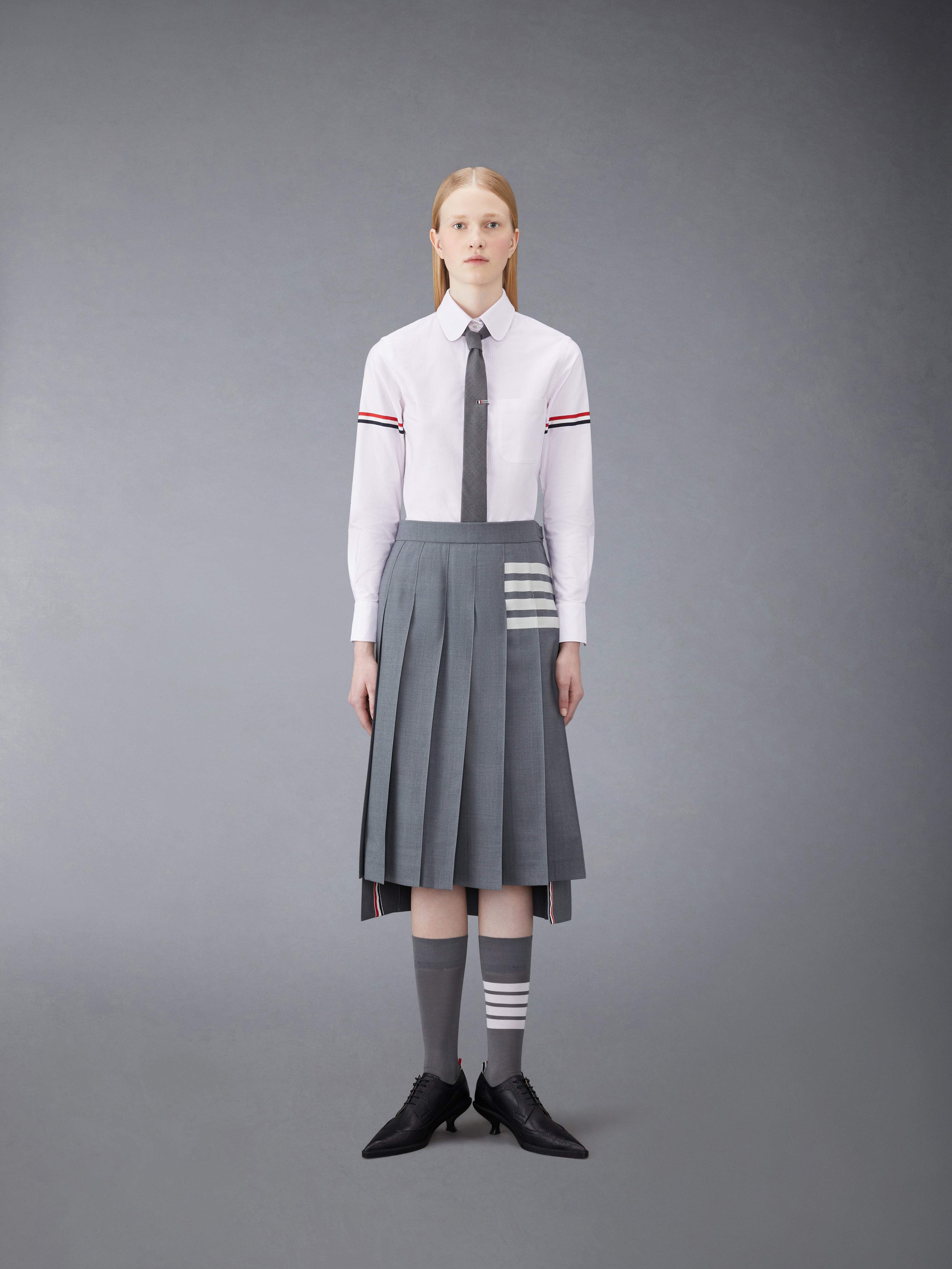 Tシャツ・カットソー THOM BROWNE FW25 CLASSIC SHIRT (FLL019E 00098035) Stripe Oxford Armband Classic Round Collar Shirt | Thom Browne