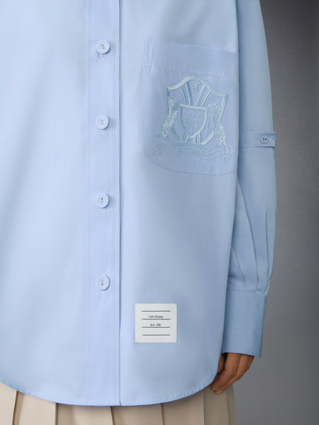 SOLID POPLIN CREST EMBROIDERY ARMBAND SUPERSIZED SHIRT LIGHT BLUE