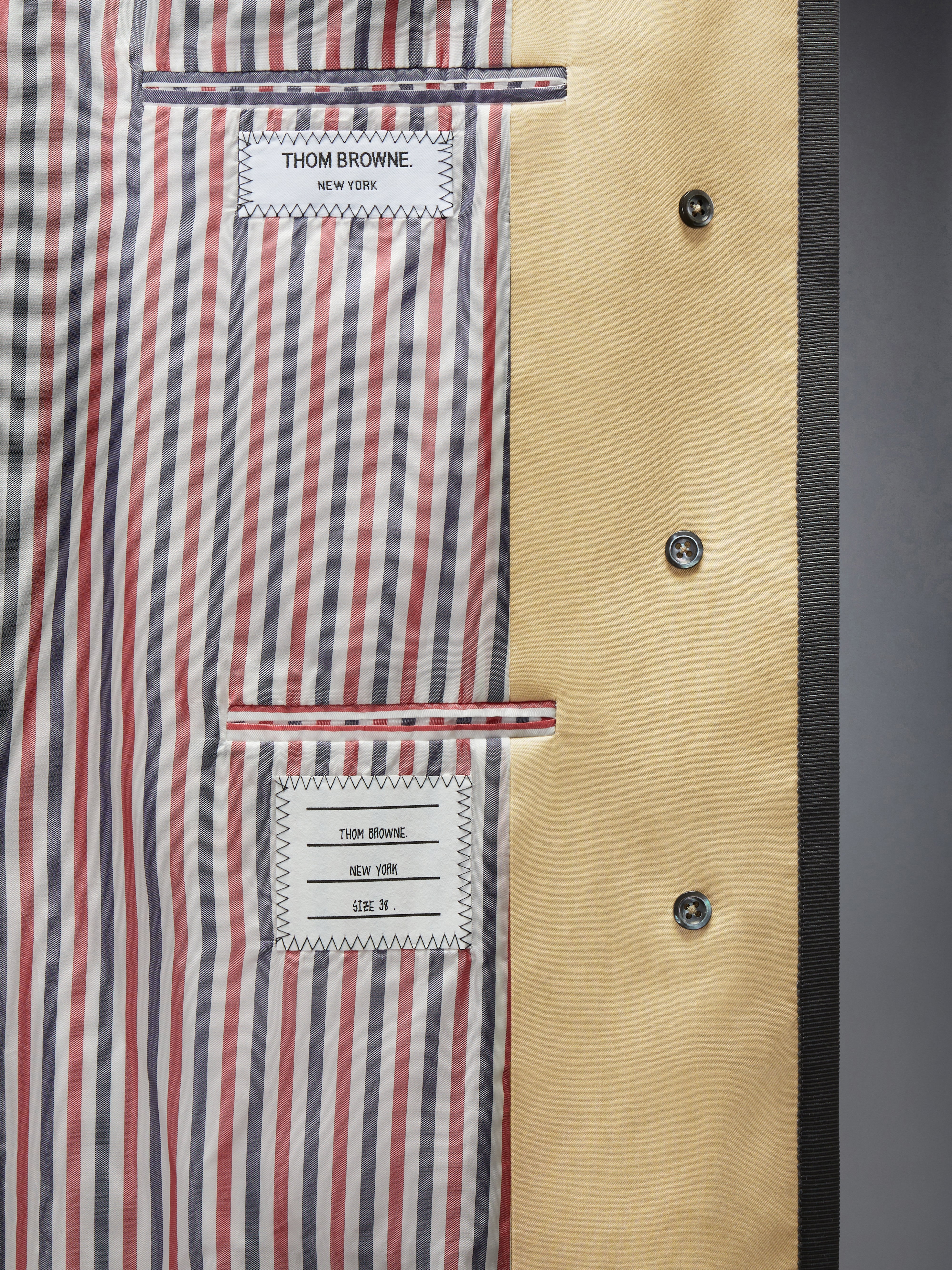 Mackintosh Raglan Coat | Thom Browne