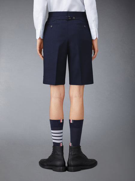 クラシック ツイル バックストラップ バミューダ丈 ショートパンツ