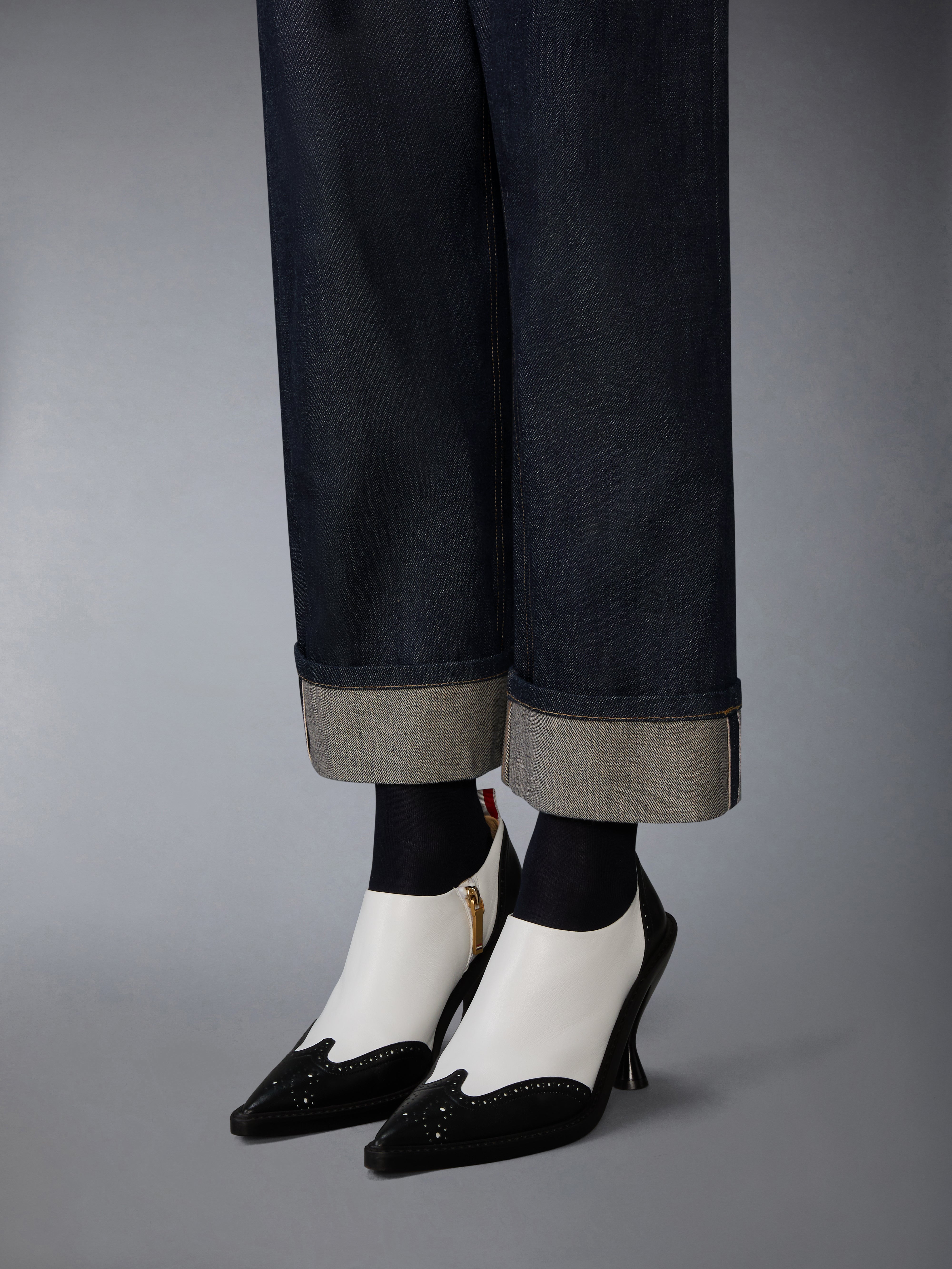 極美品　THOM BROWNE ストレートデニム　ボタンフライ　アメリカ製　S Selvedge Denim 5-Pocket Pant | Thom Browne