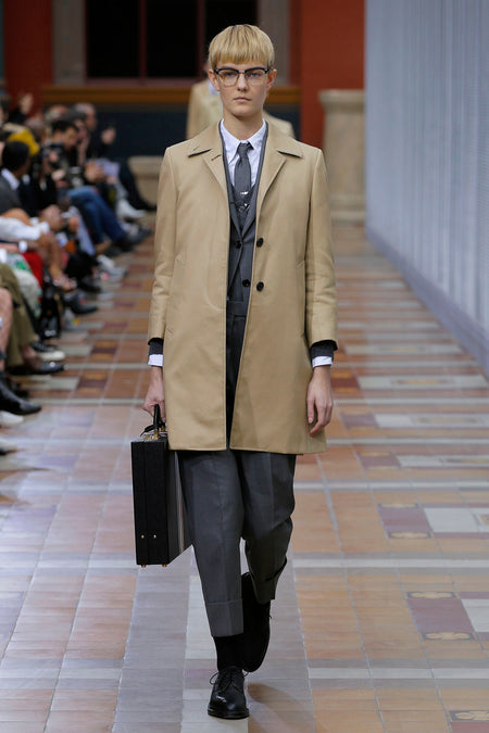 WOMENS FW 2019 RUNWAY - LOOK 4