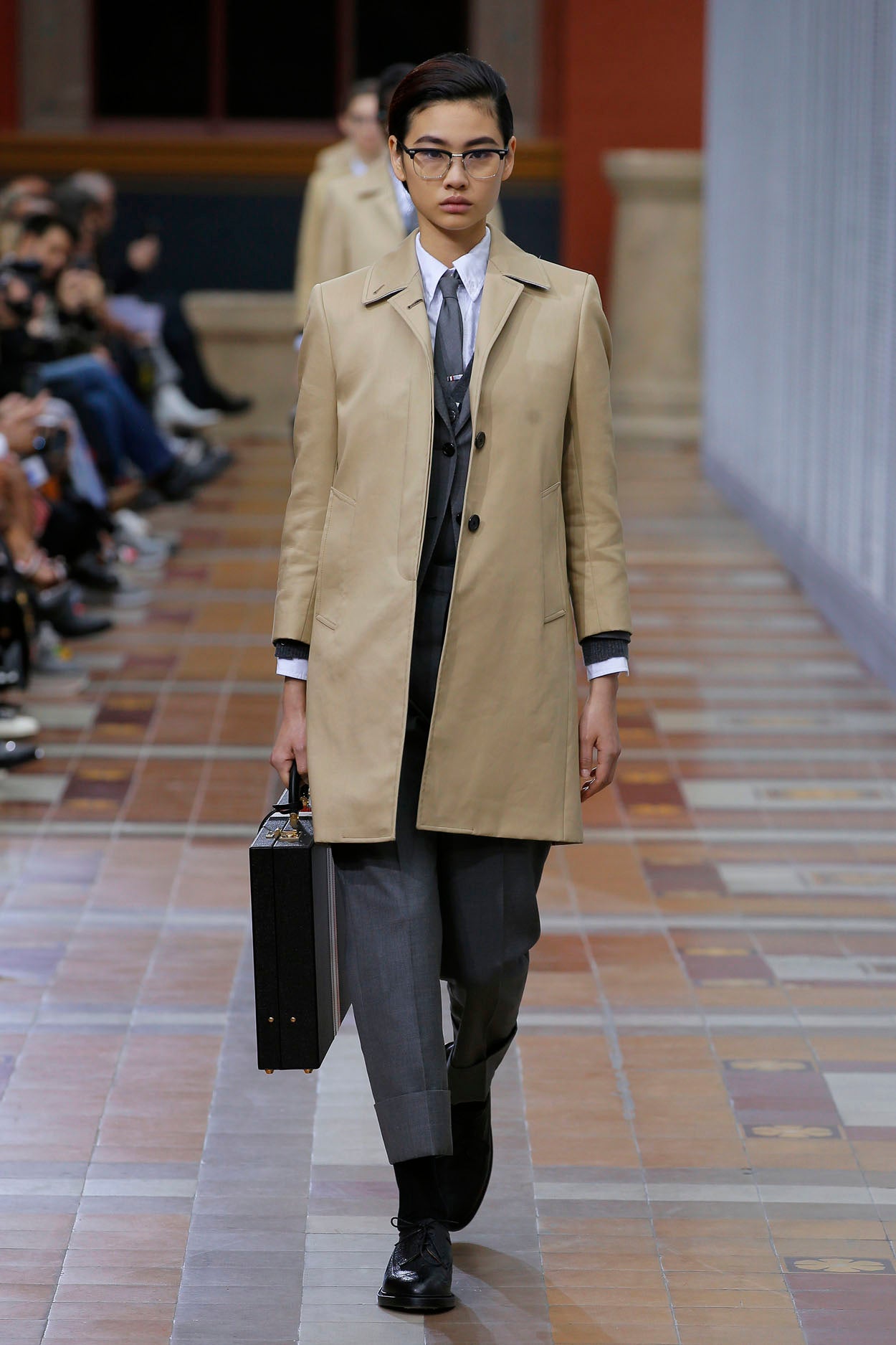 WOMENS FW 2019 RUNWAY - LOOK 5