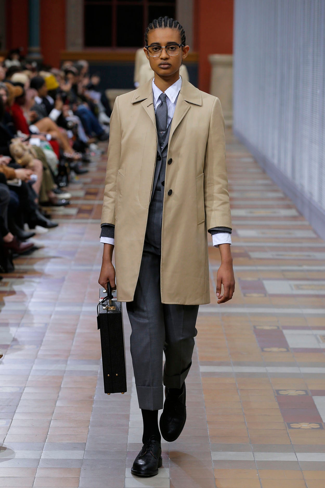 WOMENS FW 2019 RUNWAY - LOOK 8