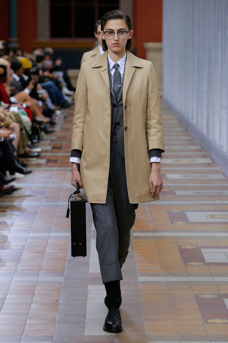 WOMENS FW 2019 RUNWAY - LOOK 10