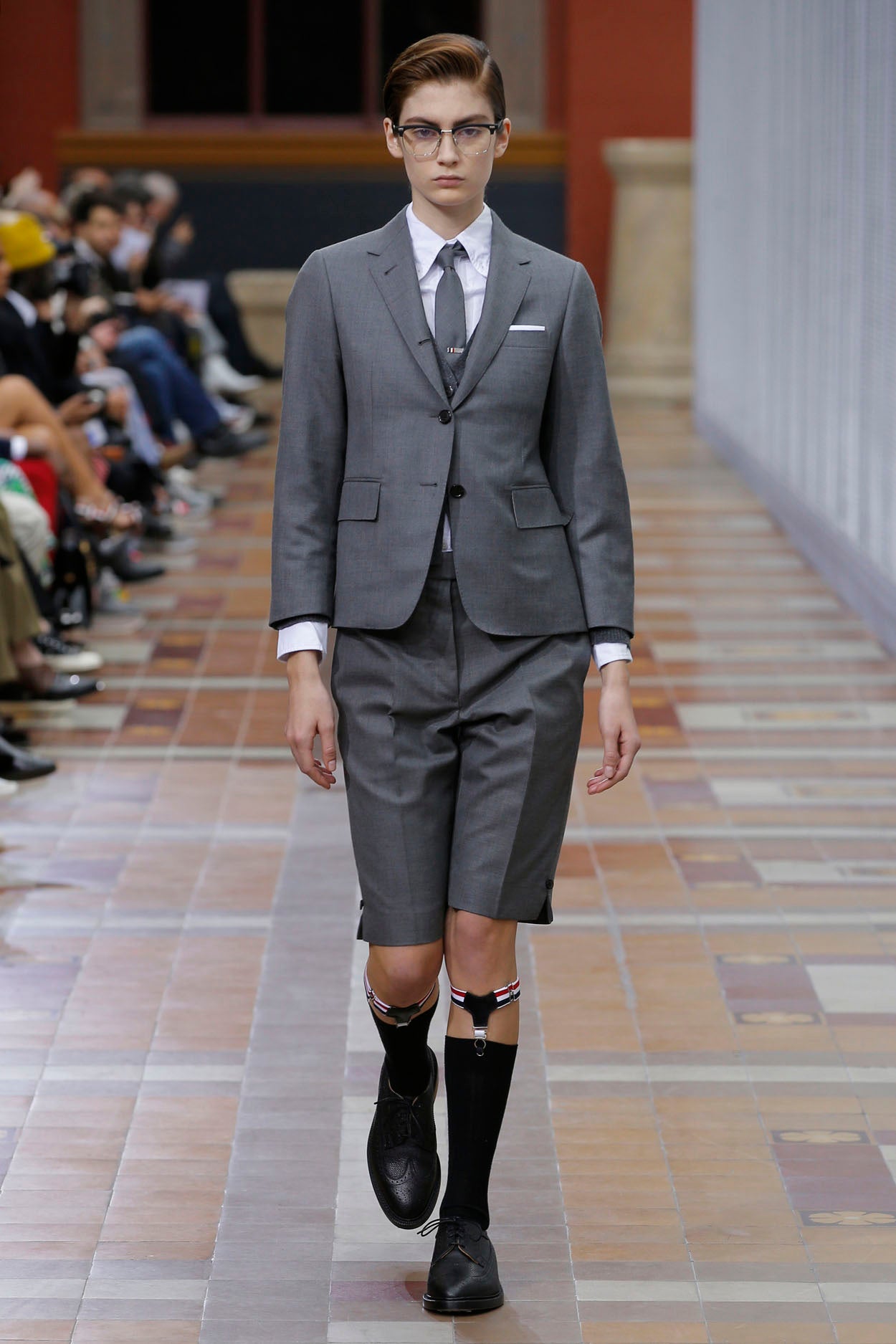 WOMENS FW 2019 RUNWAY - LOOK 13