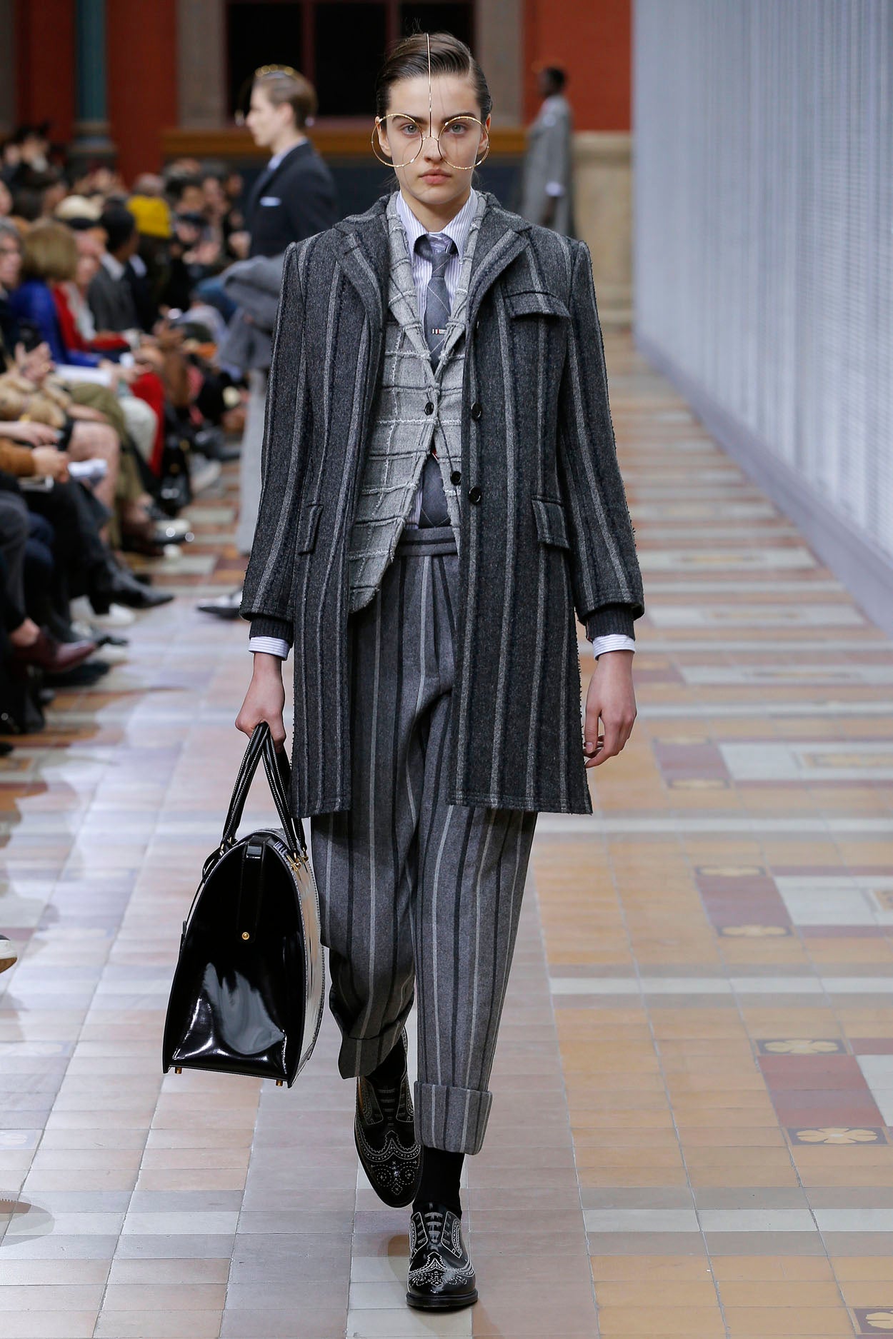 WOMENS FW 2019 RUNWAY - LOOK 19