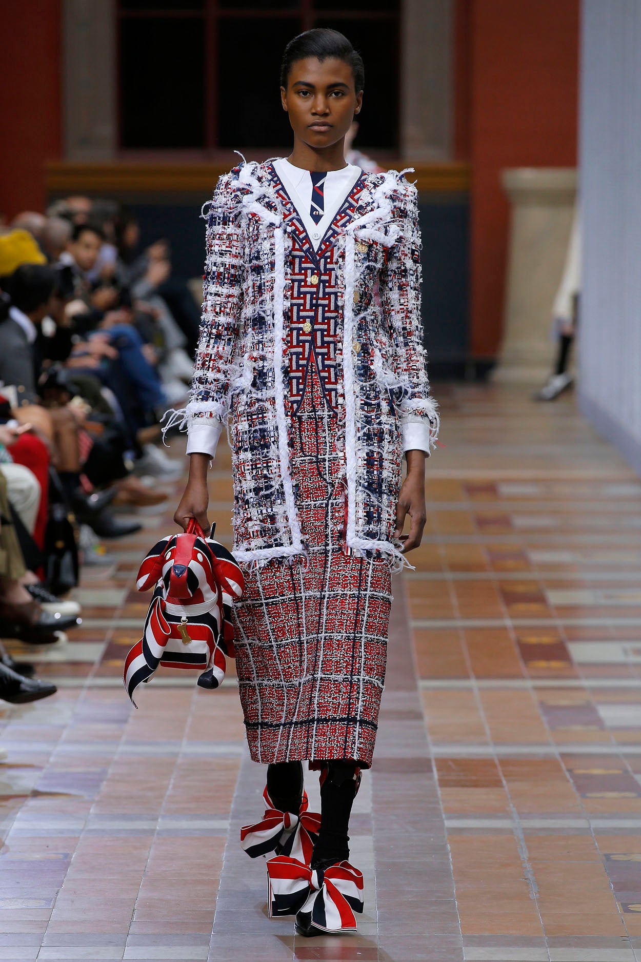 WOMENS FW 2019 RUNWAY - LOOK 32