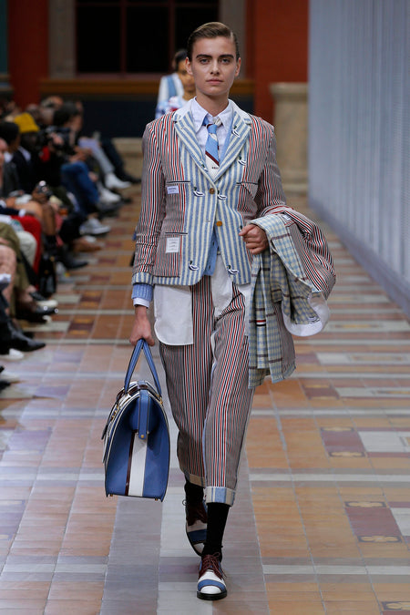 WOMENS FW 2019 RUNWAY - LOOK 43