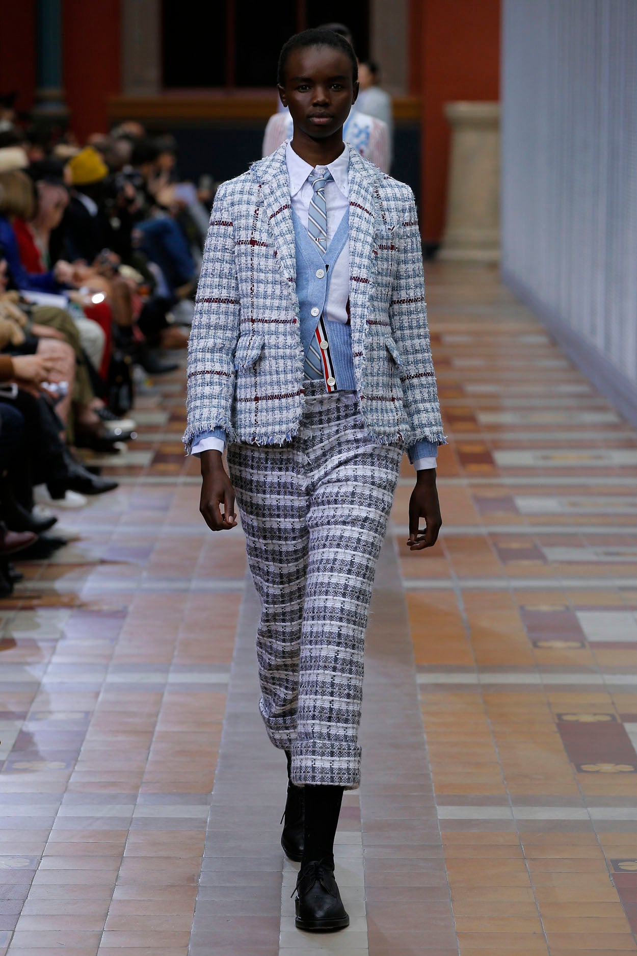 WOMENS FW 2019 RUNWAY - LOOK 46