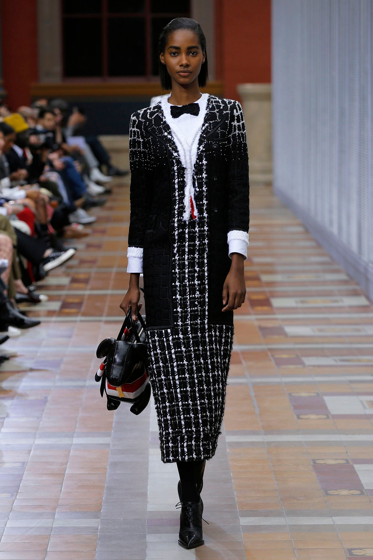 WOMENS FW 2019 RUNWAY - LOOK 51