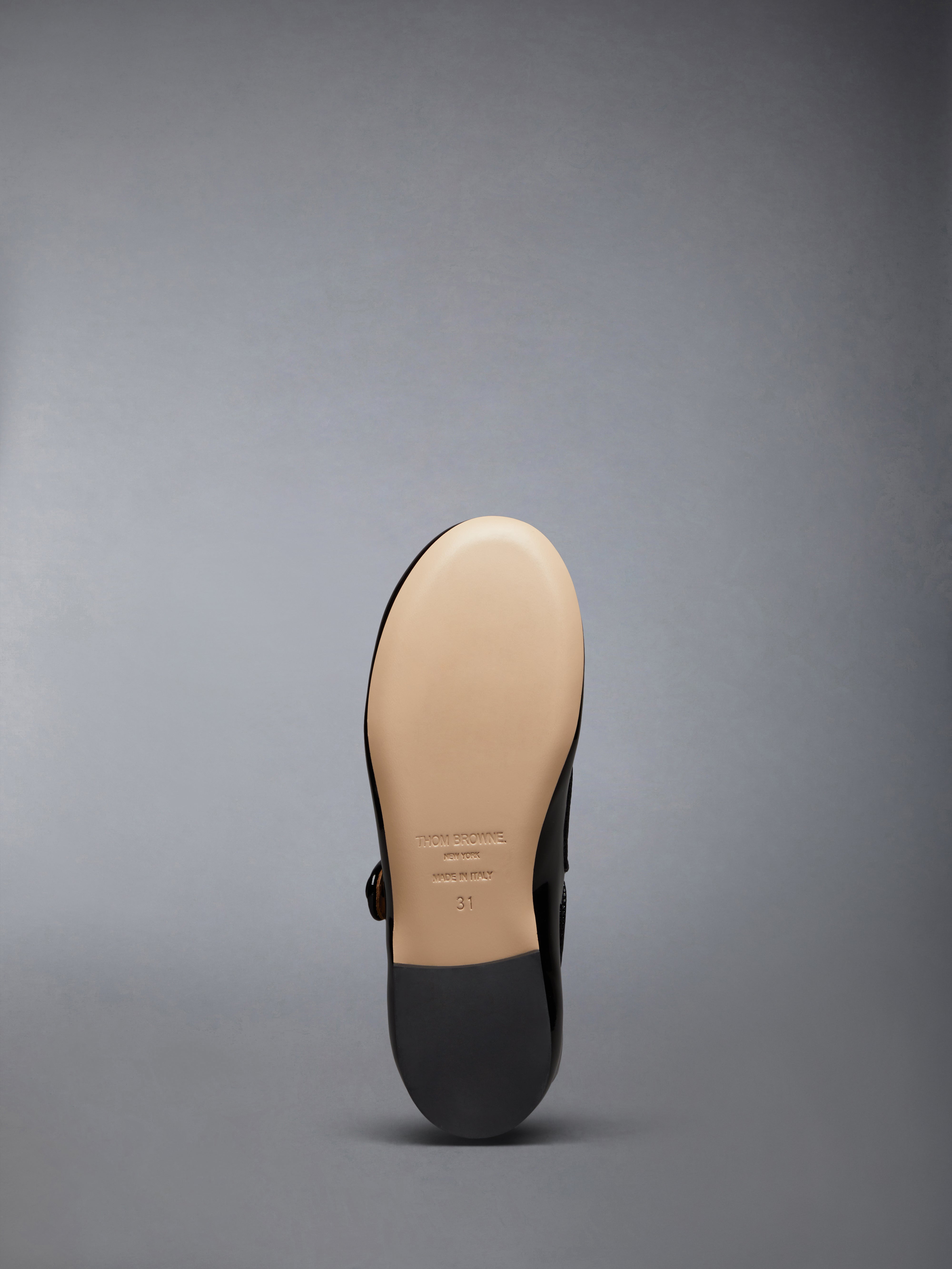 【関税込み】thom browne 'Thom John' ballet flats THOM BROWNE Thom John ruched satin ballet flats | THE OUTNET