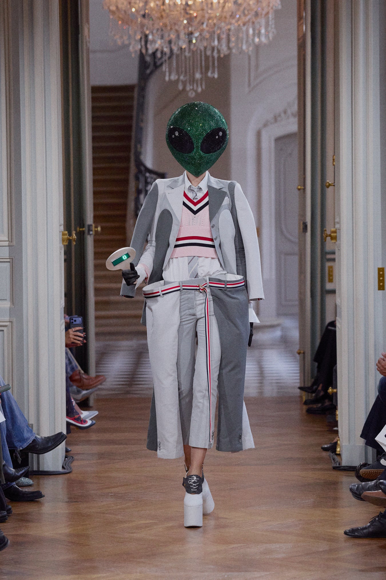 SPRING 2026 RUNWAY - LOOK 34
