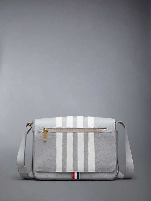 PEBBLE GRAIN 4-BAR REPORTER BAG