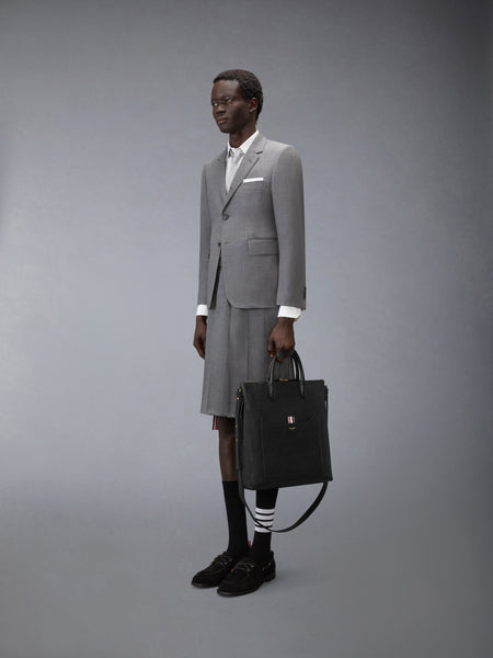VERTICAL TOOL TOTE IN PEBBLE GRAIN LEATHER BLACK